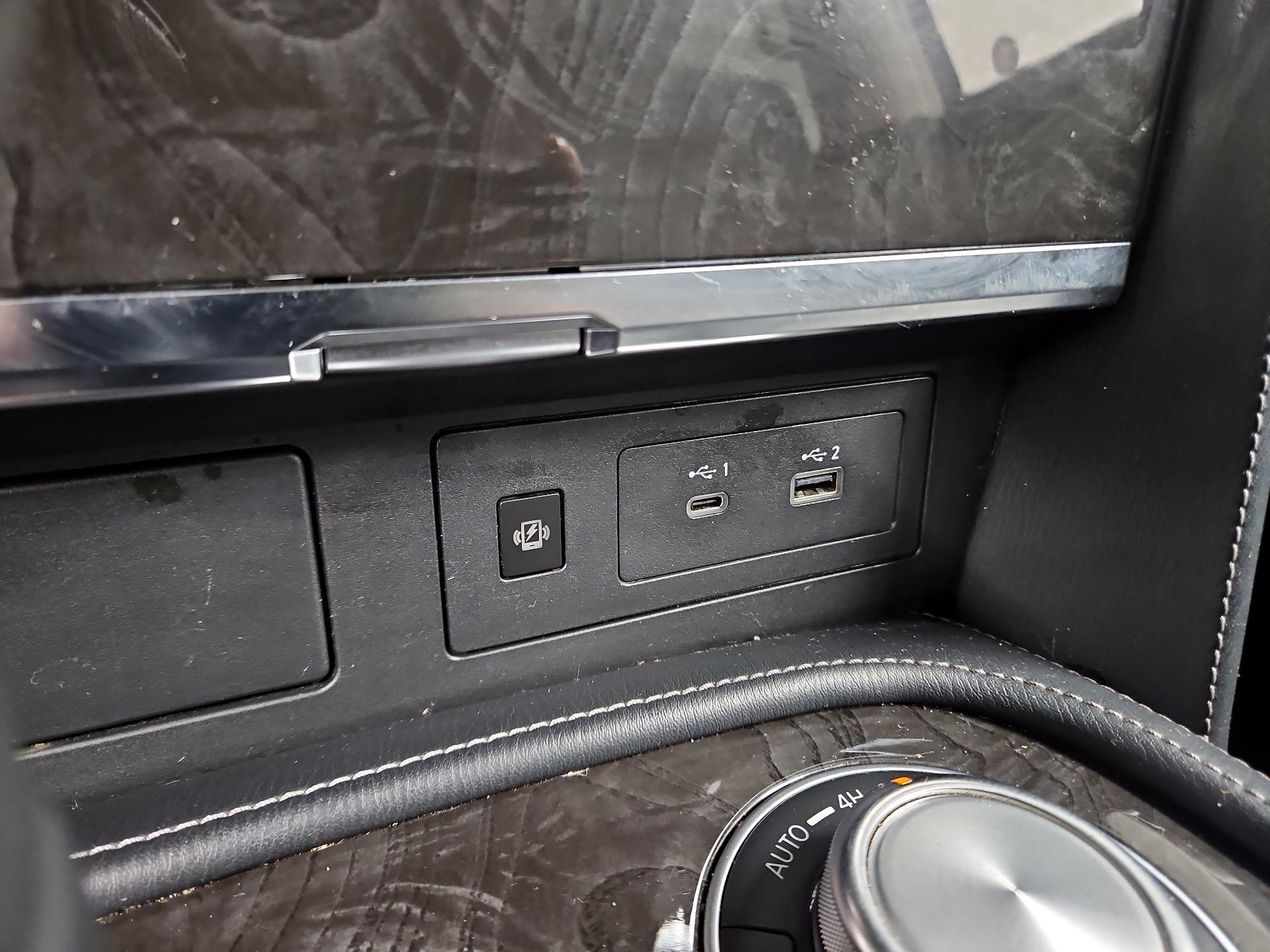 Thumbnail: 2024 INFINITI QX80 - 19