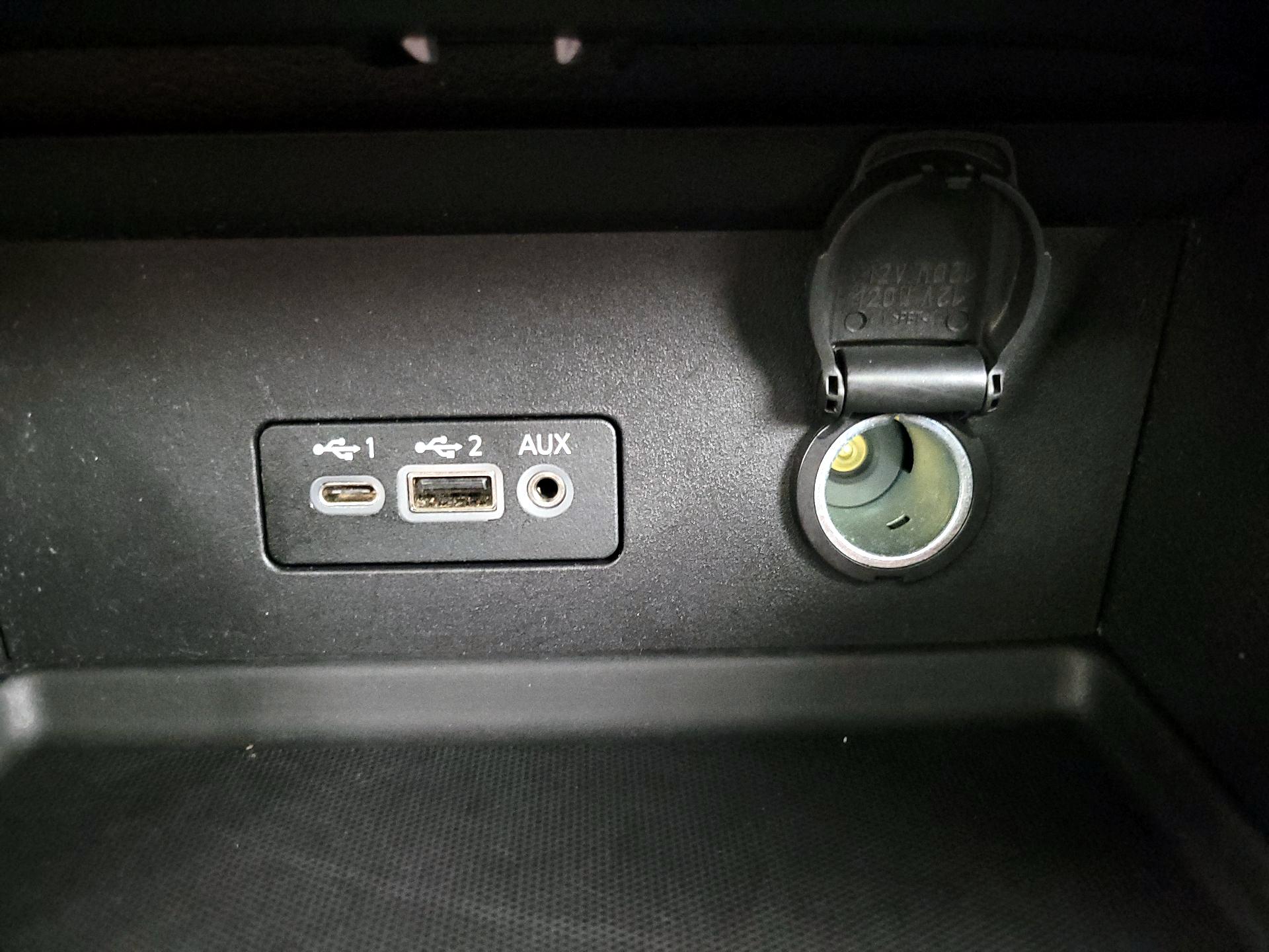 Thumbnail: 2021 Nissan Sentra - 18