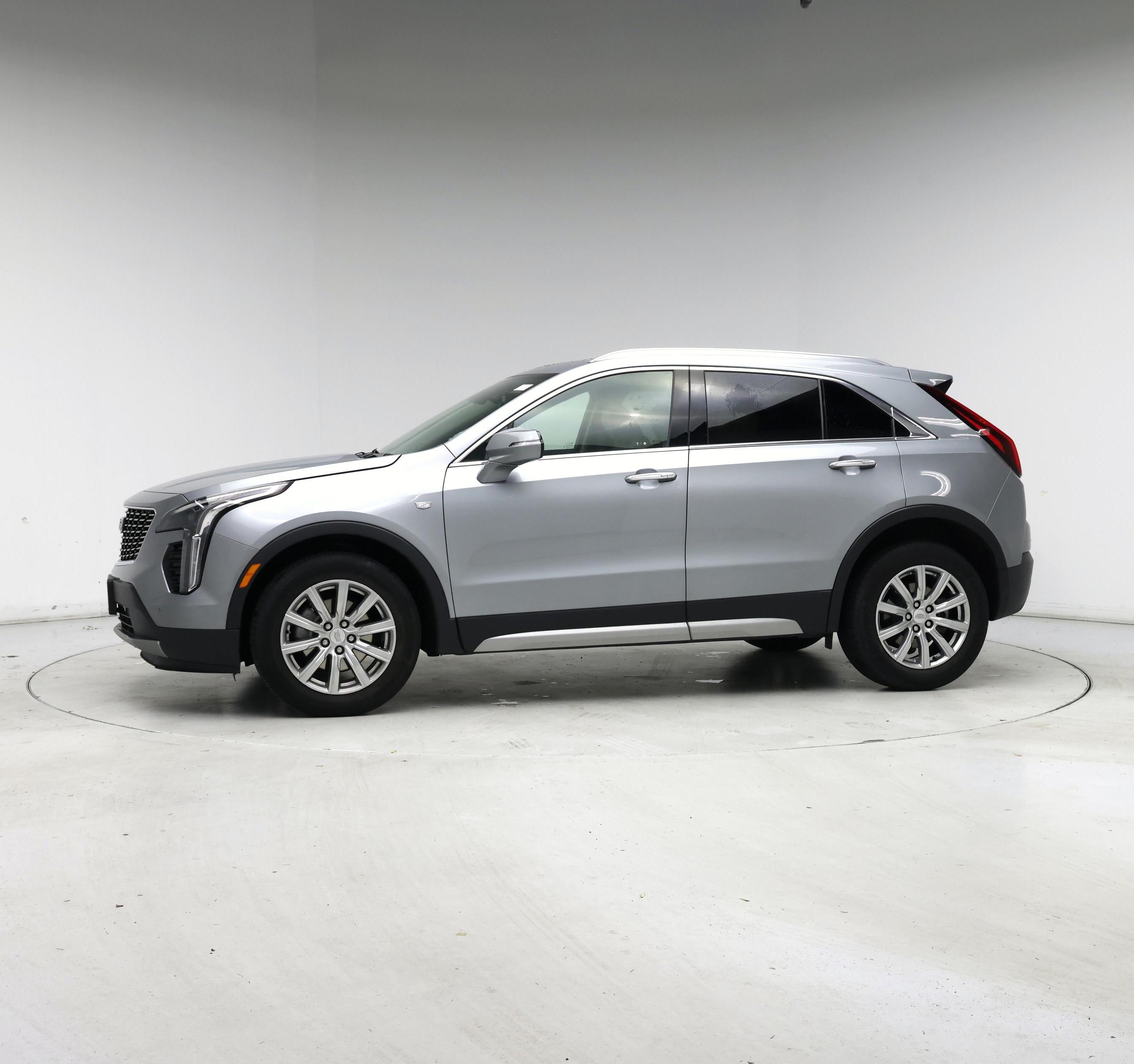 Thumbnail: 2023 Cadillac XT4 - 3