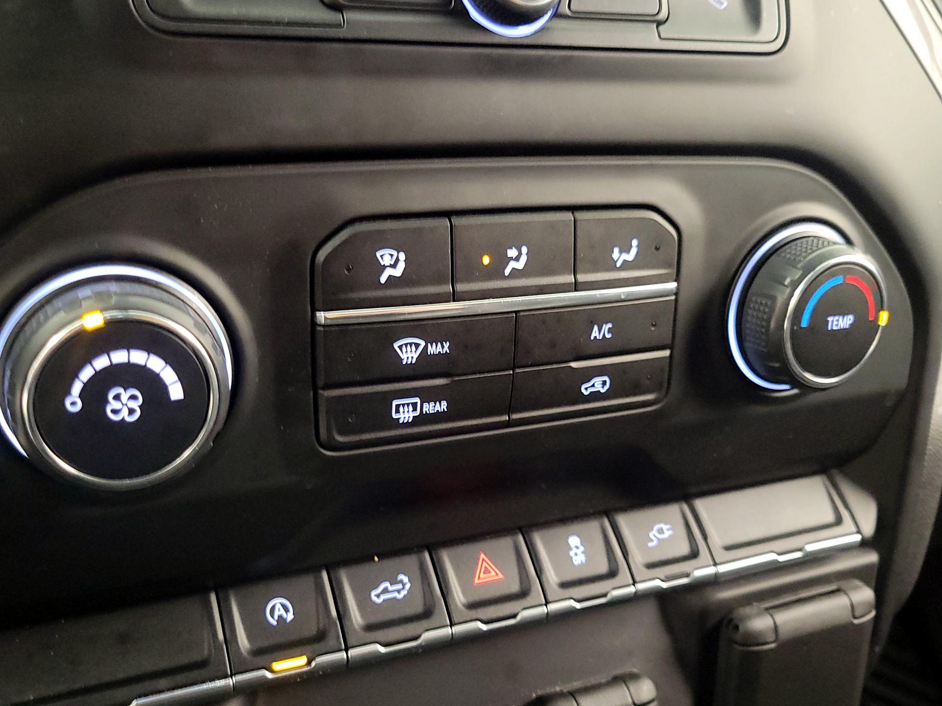 Thumbnail: 2021 Chevrolet Silverado 1500 - 16