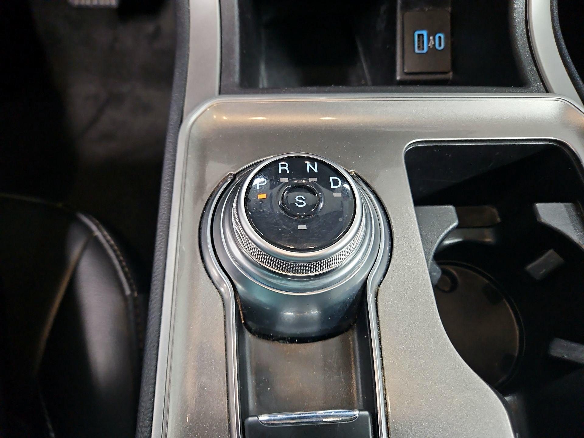 Thumbnail: 2023 Ford Edge - 17