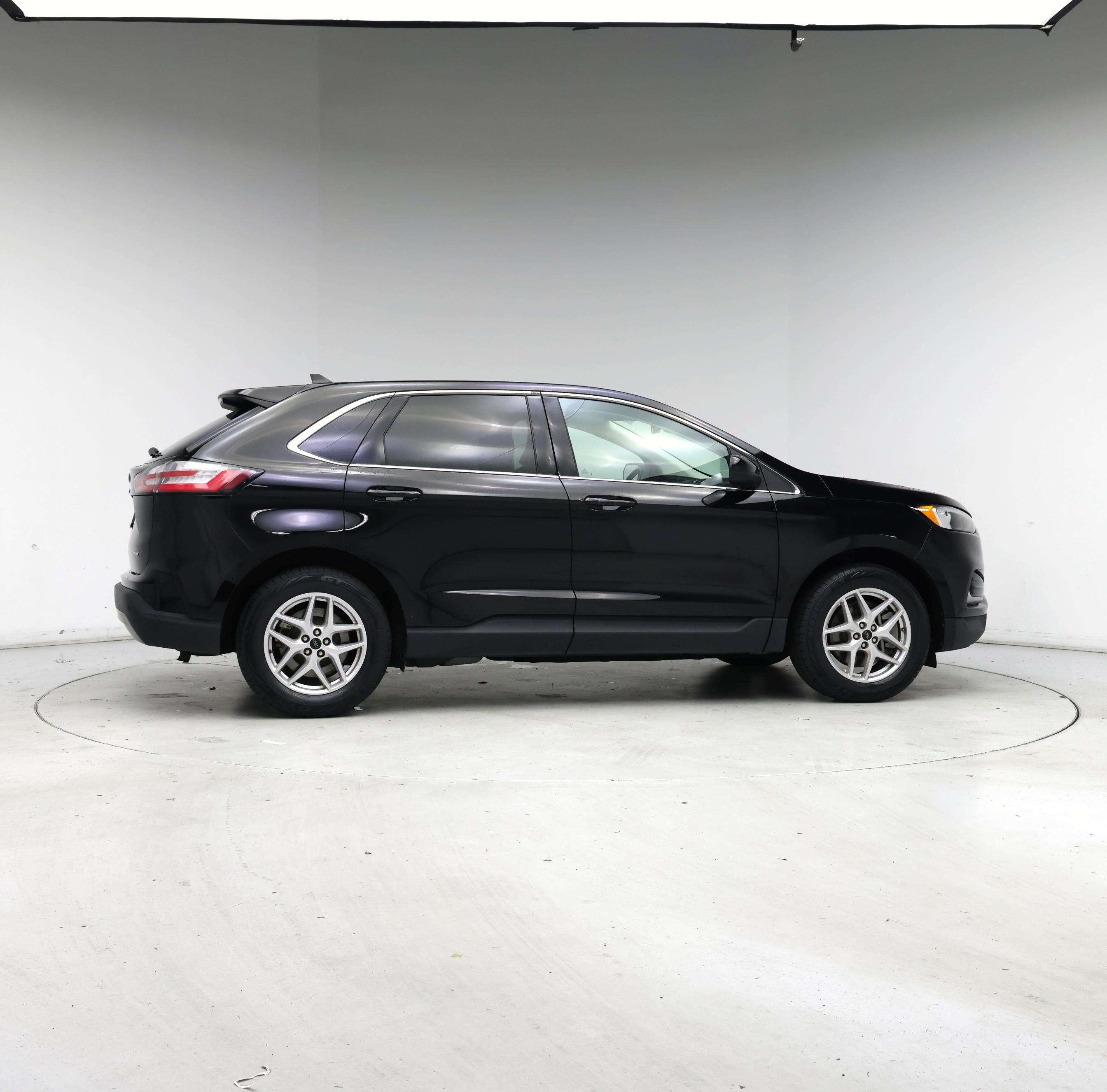 Thumbnail: 2023 Ford Edge - 7