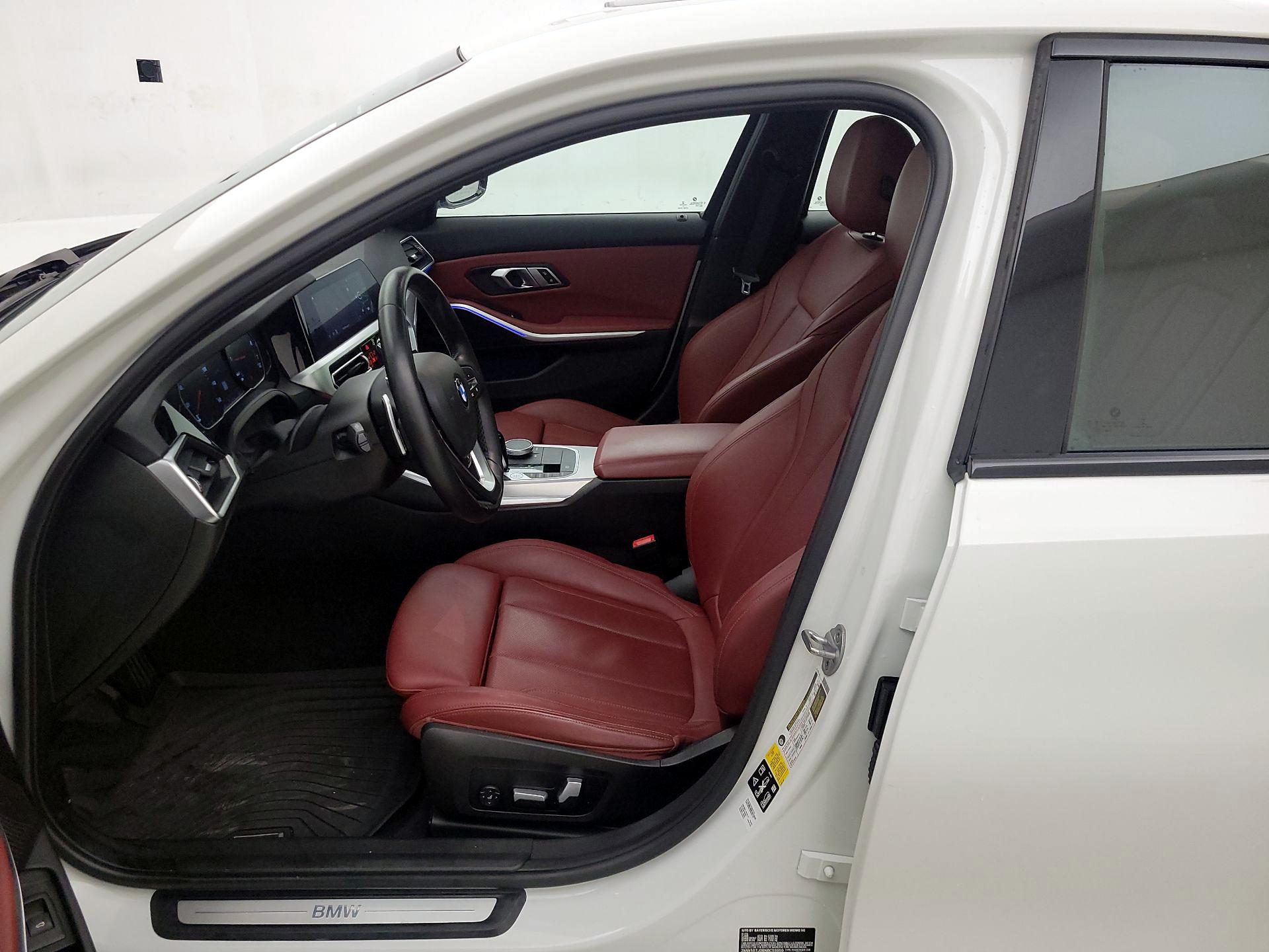 Thumbnail: 2022 BMW 3 Series - 11