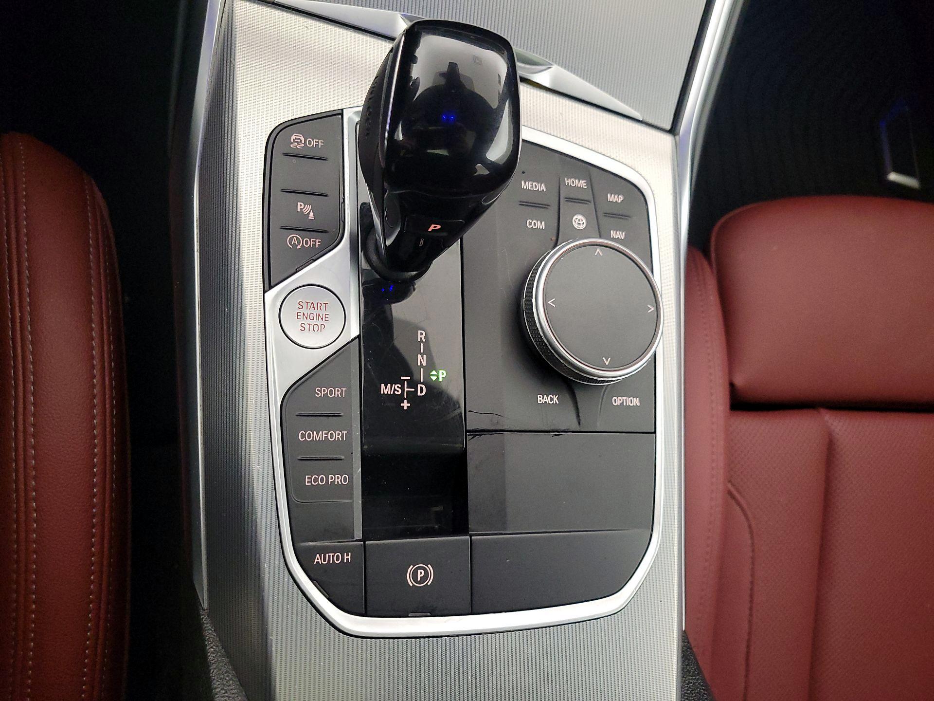 Thumbnail: 2022 BMW 3 Series - 18