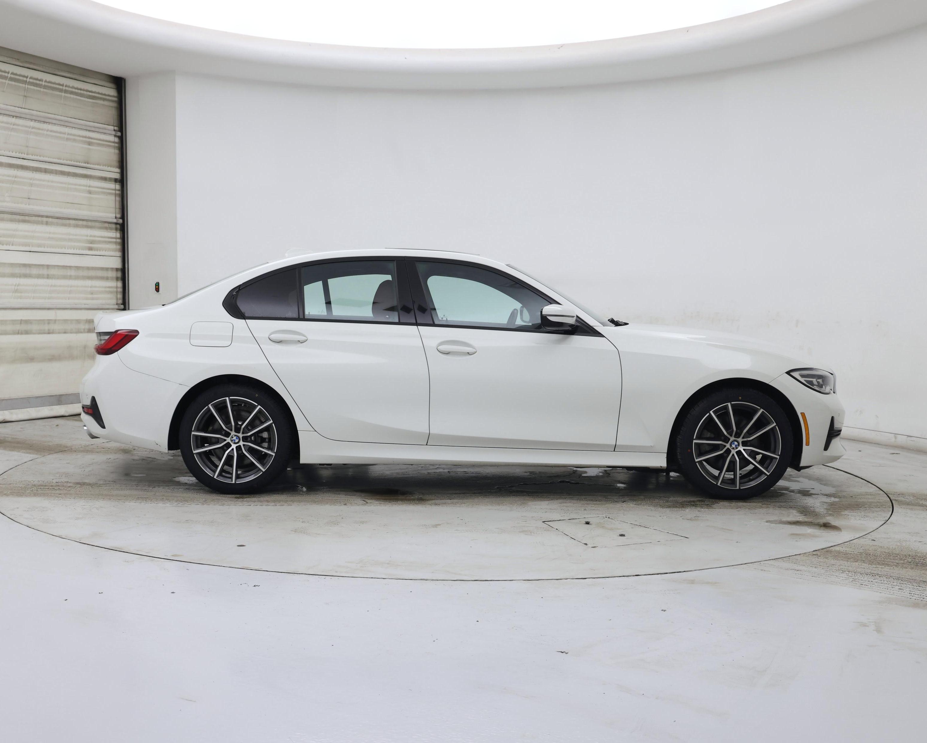 Thumbnail: 2022 BMW 3 Series - 7