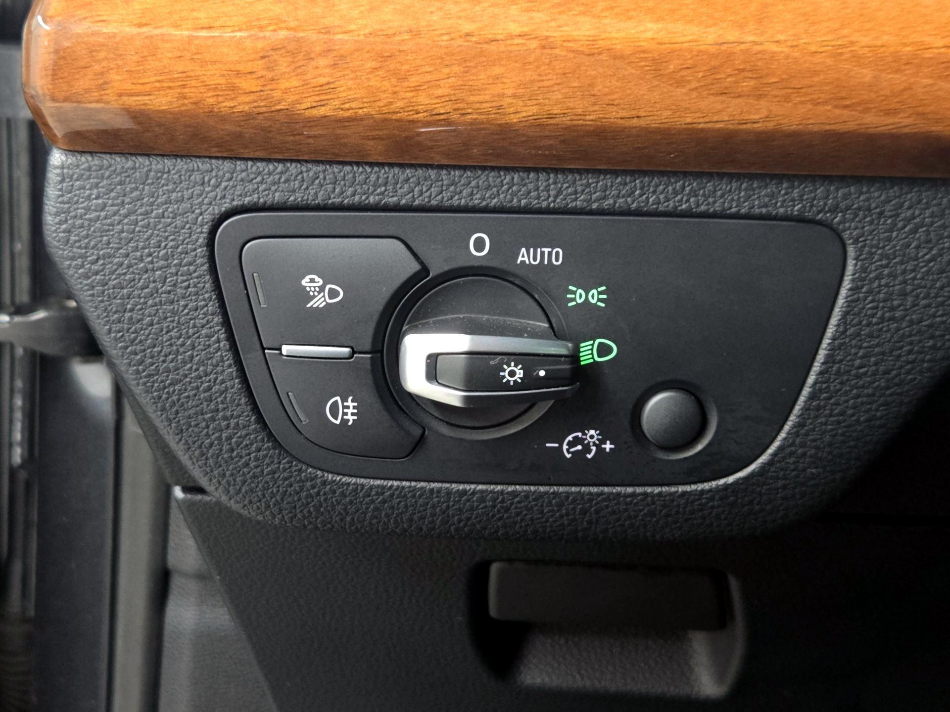 Thumbnail: 2023 Audi Q5 - 13