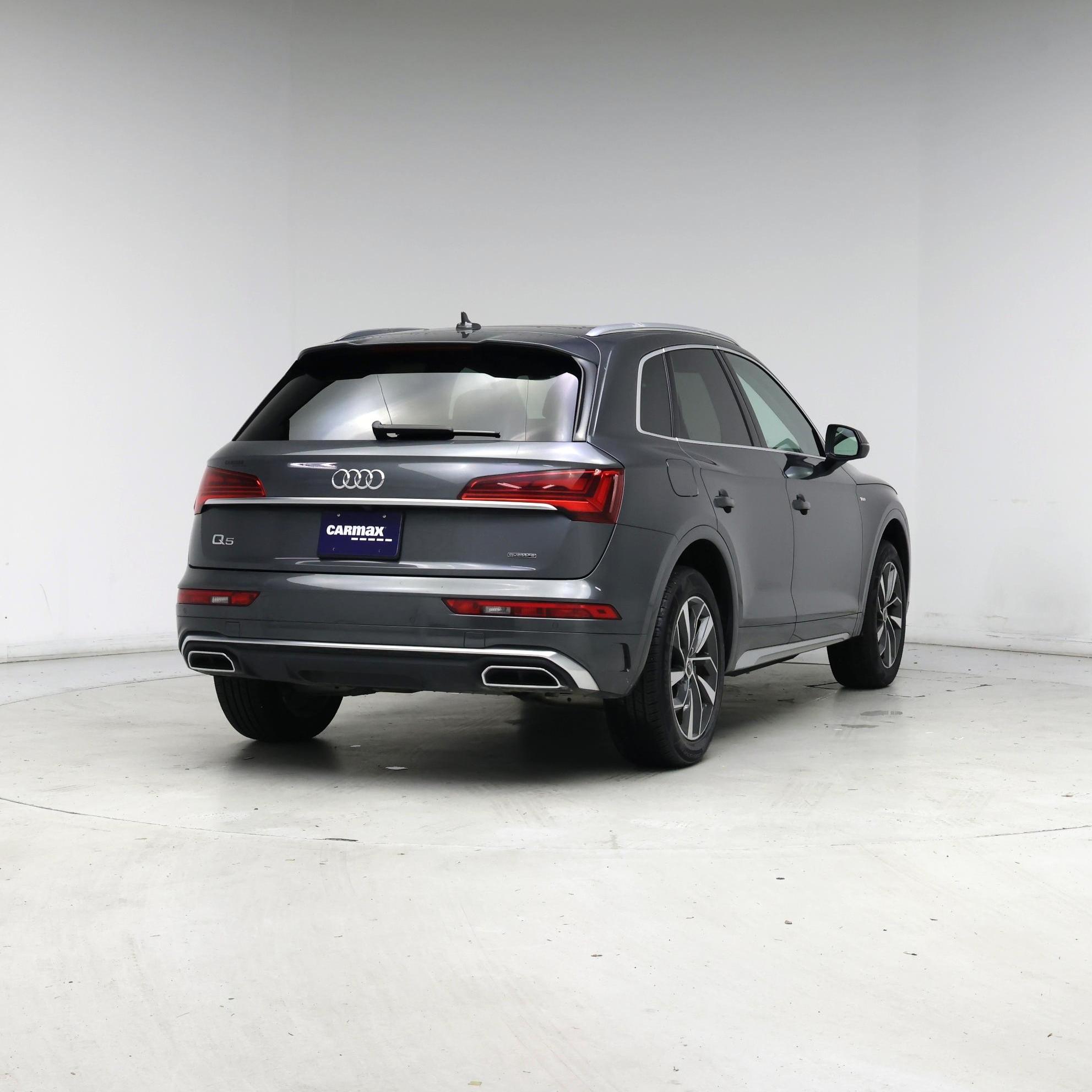 Thumbnail: 2023 Audi Q5 - 8