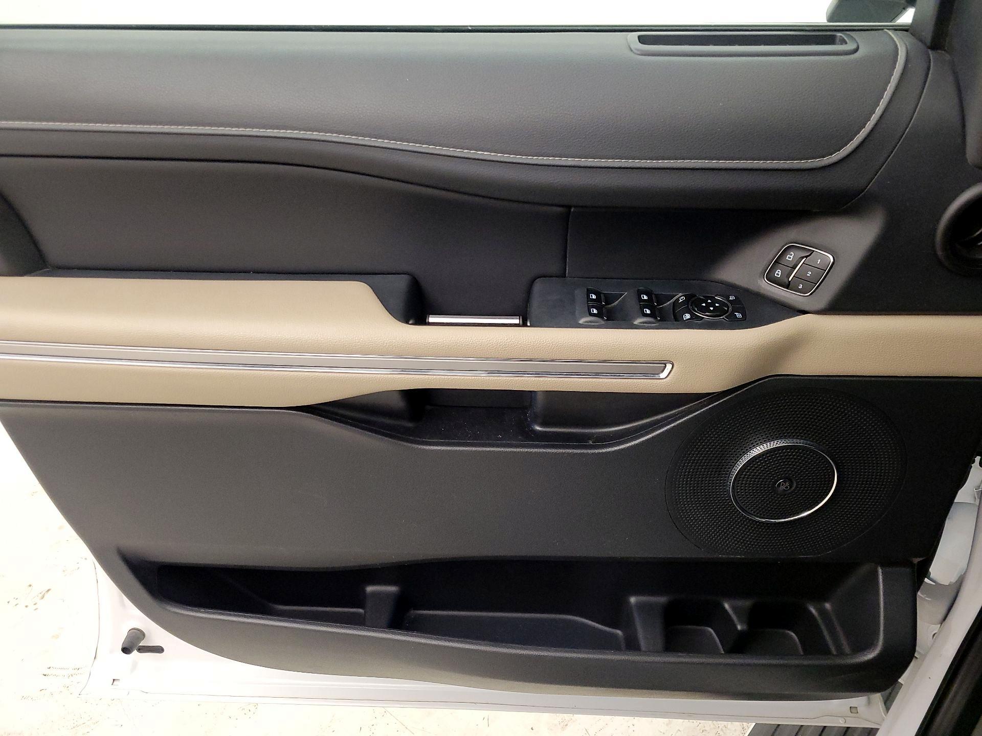 Thumbnail: 2023 Ford Expedition MAX - 12