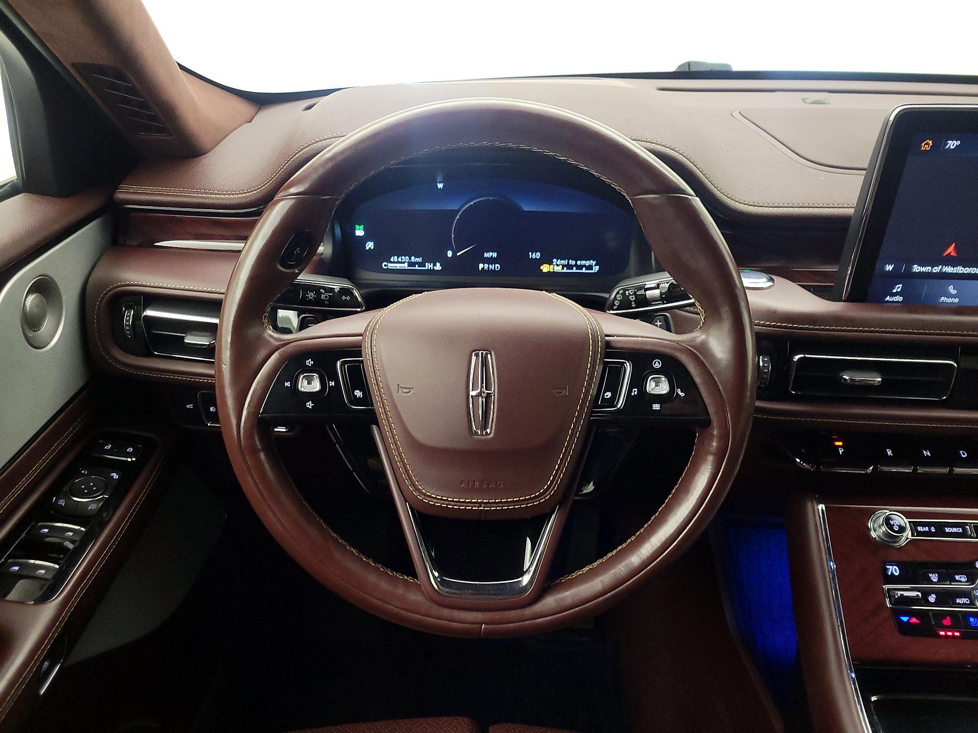 Thumbnail: 2020 Lincoln Aviator - 10