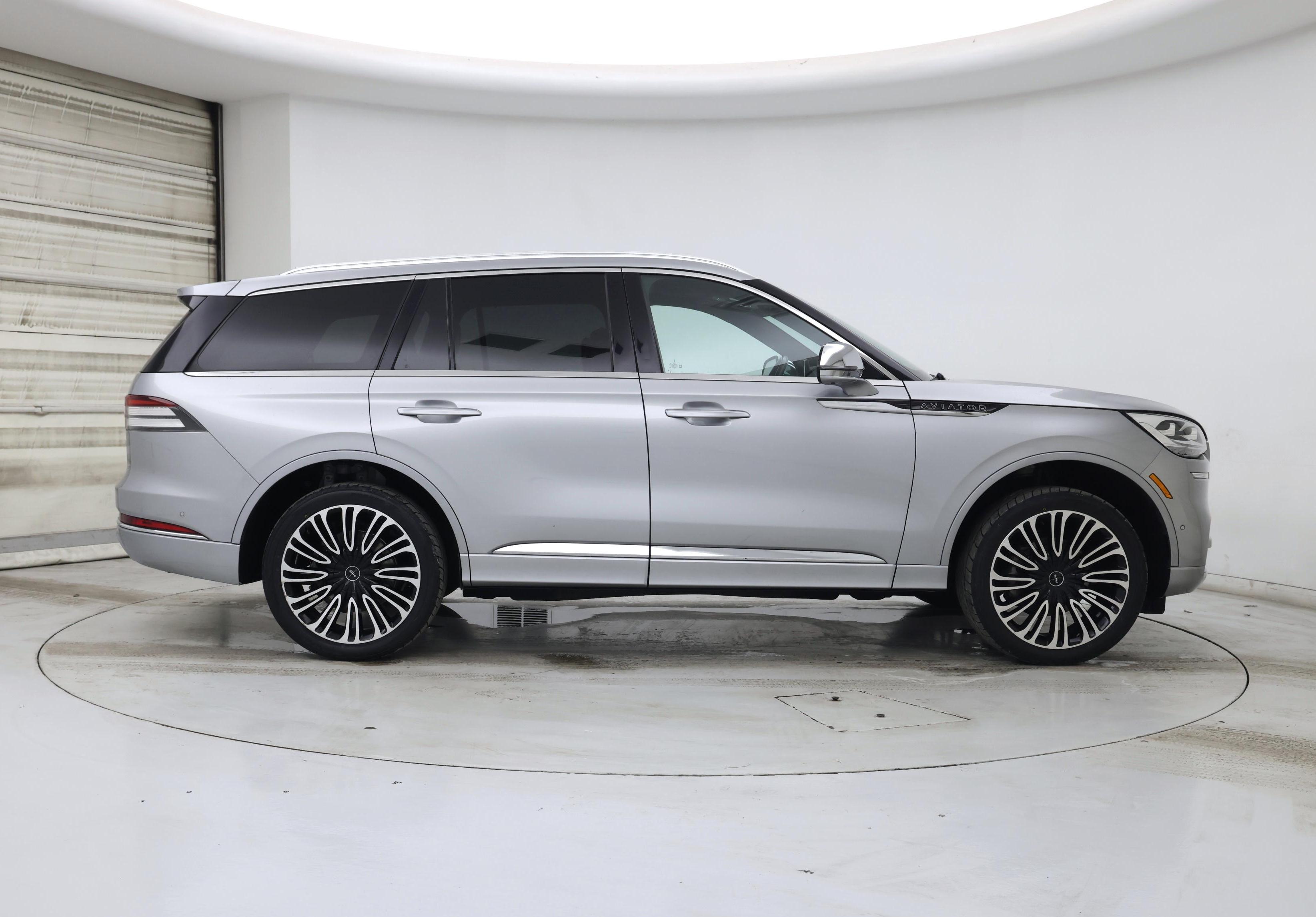 Thumbnail: 2020 Lincoln Aviator - 7