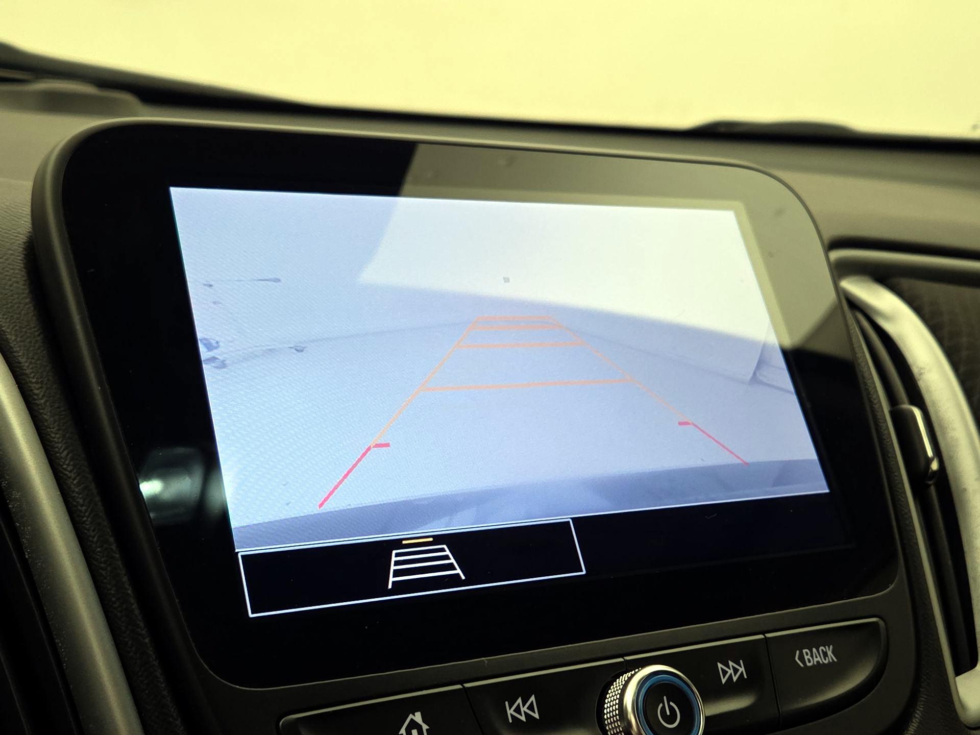 Thumbnail: 2023 Chevrolet Malibu - 14