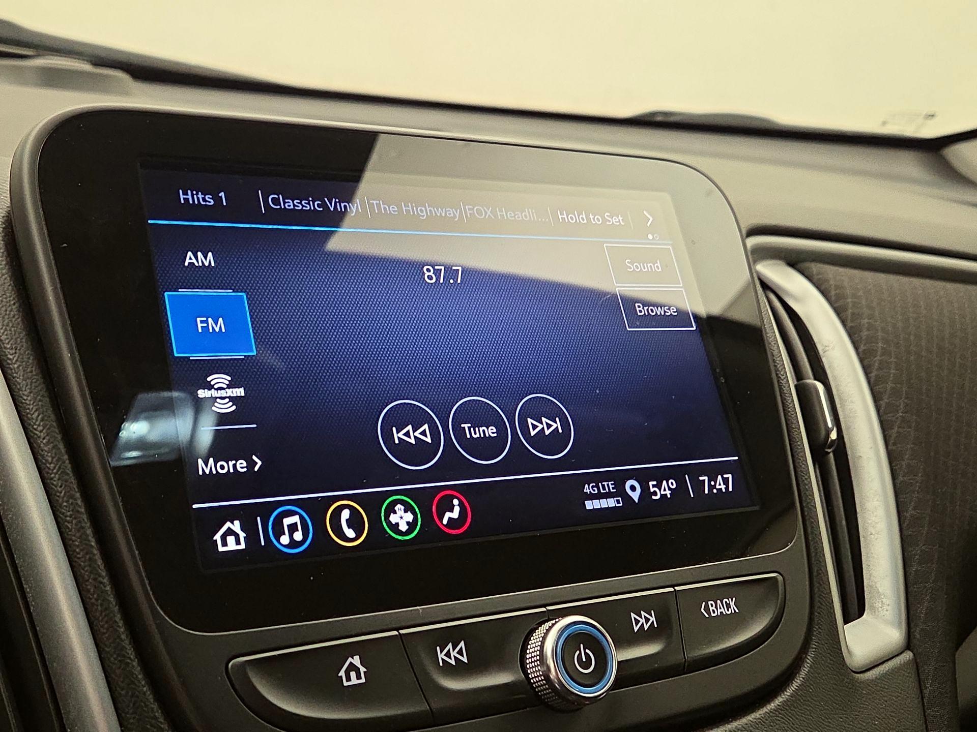 Thumbnail: 2023 Chevrolet Malibu - 15