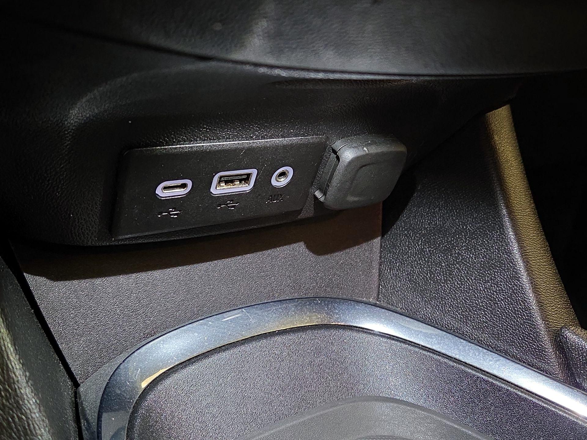 Thumbnail: 2023 Chevrolet Malibu - 18