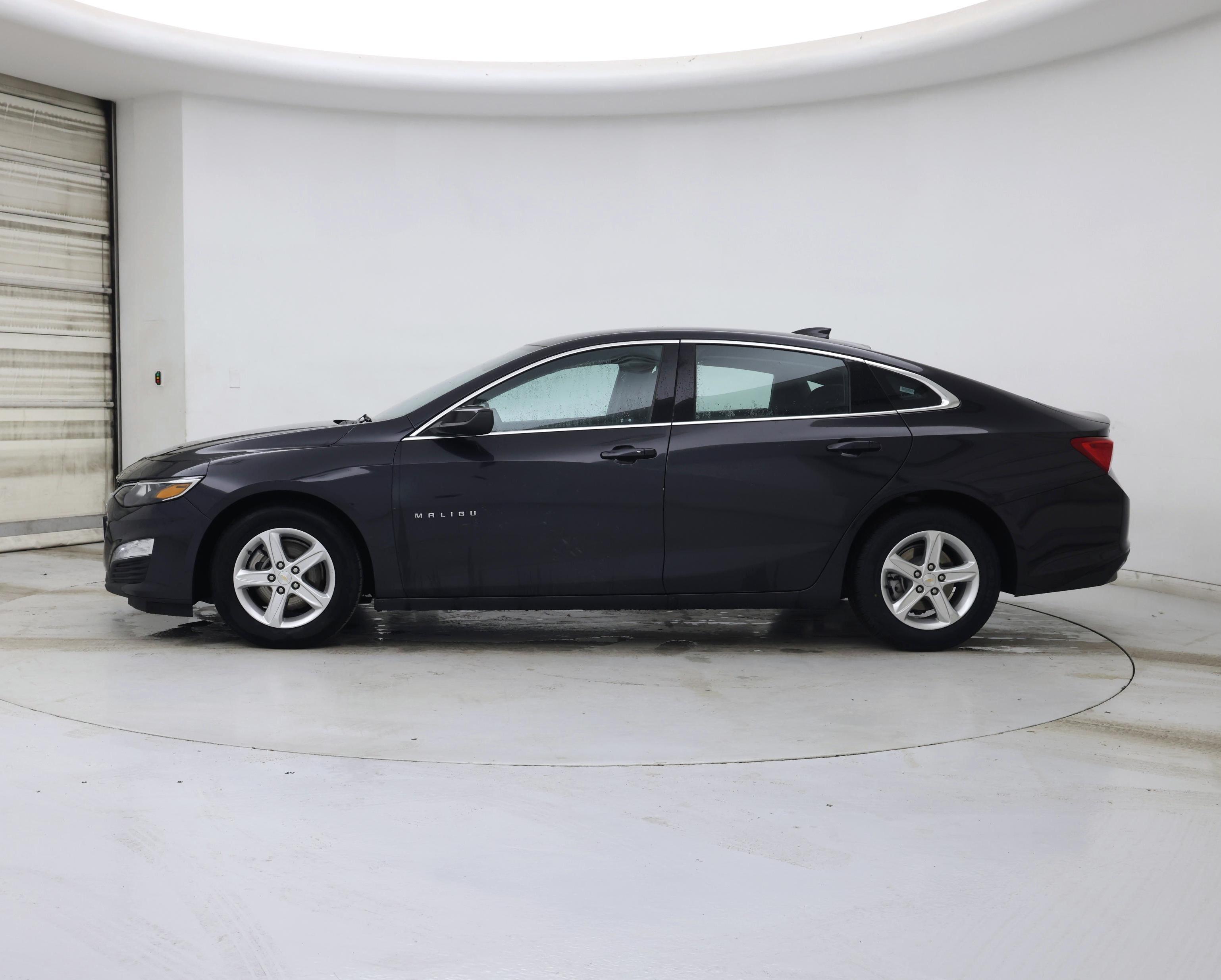 Thumbnail: 2023 Chevrolet Malibu - 3