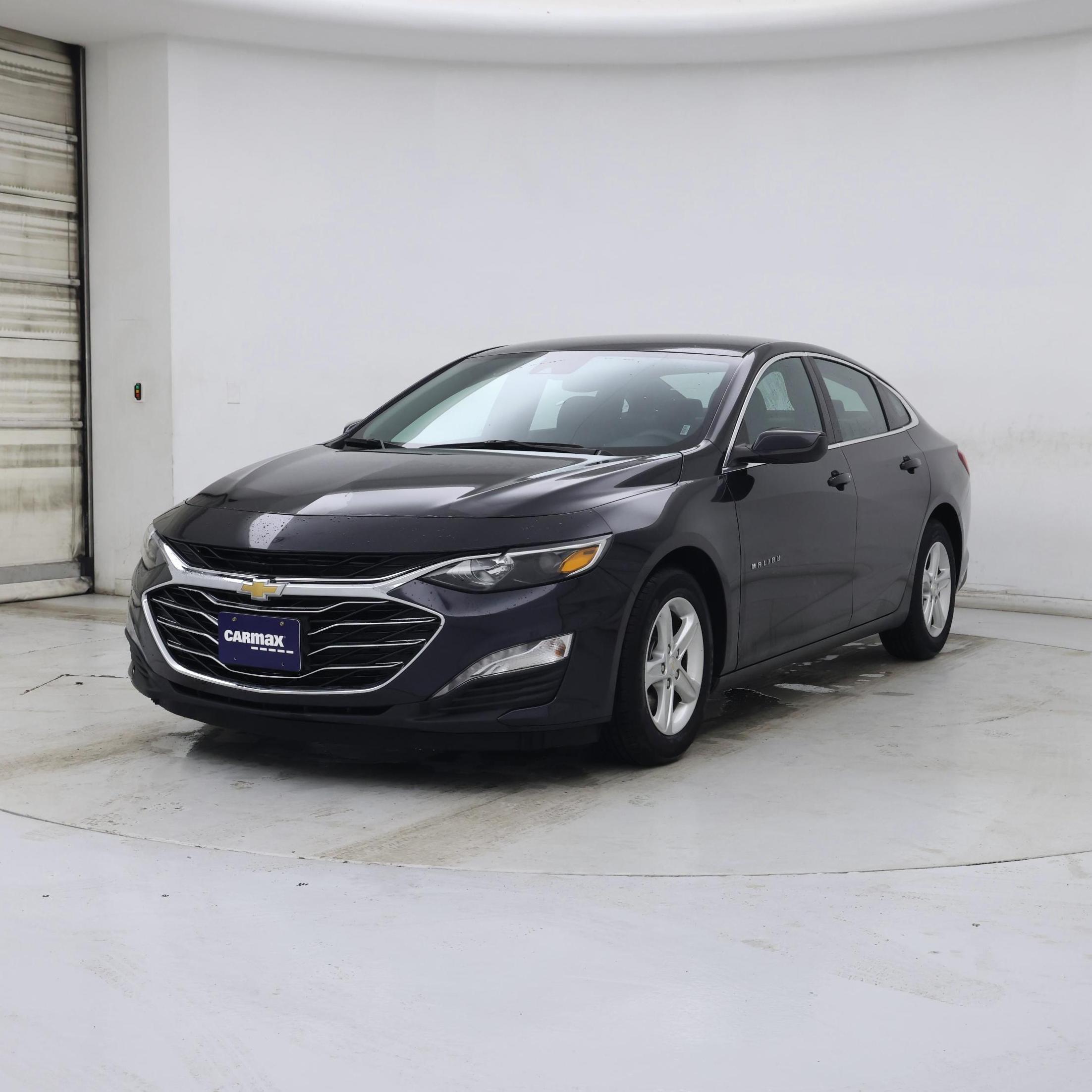 Thumbnail: 2023 Chevrolet Malibu - 4