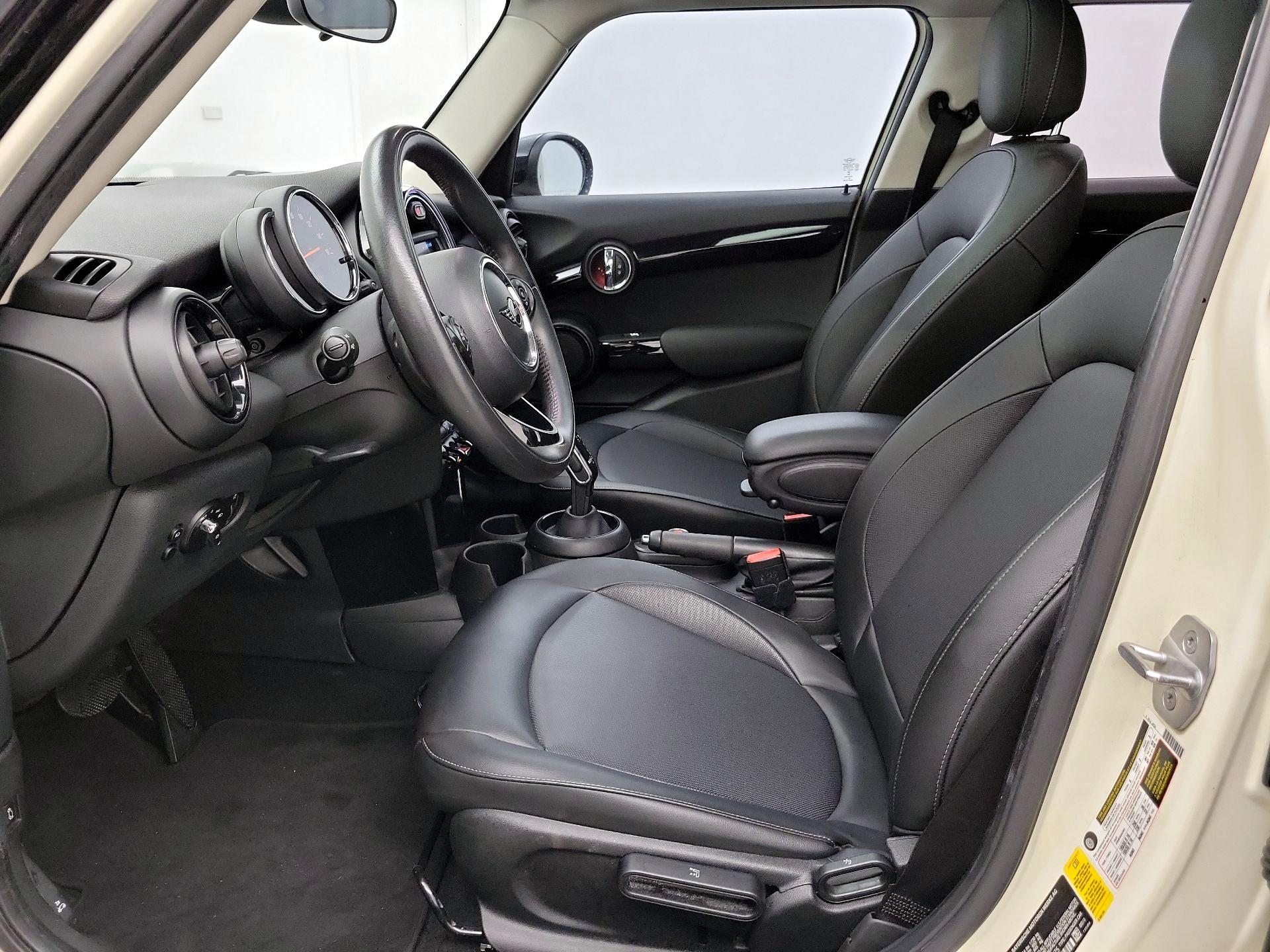 Thumbnail: 2021 MINI Cooper Hardtop - 11