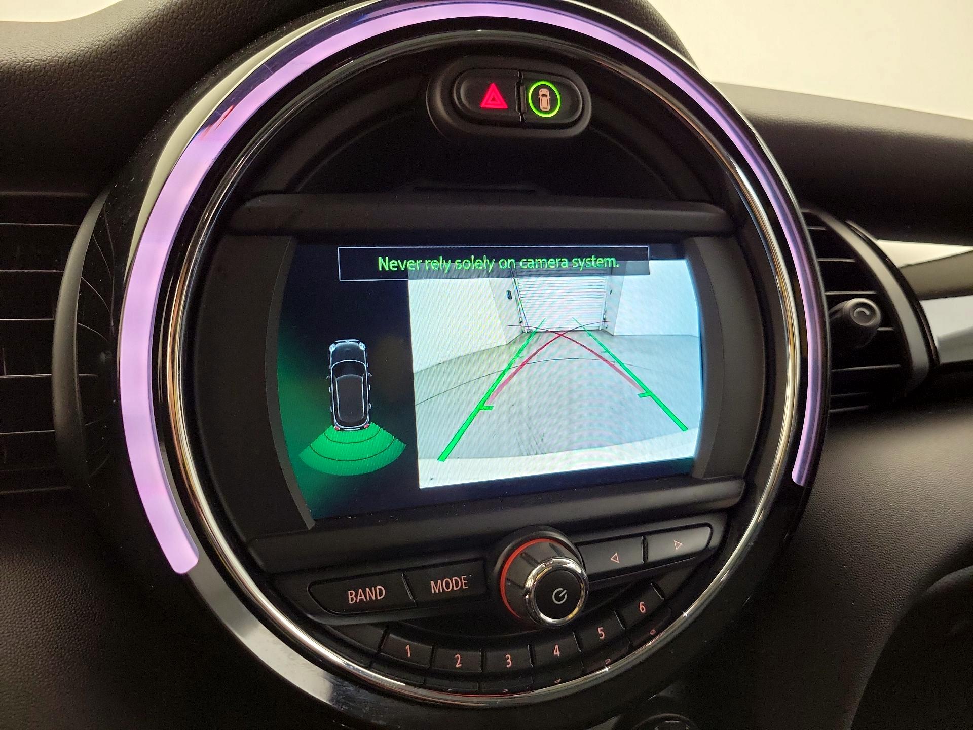 Thumbnail: 2021 MINI Cooper Hardtop - 14