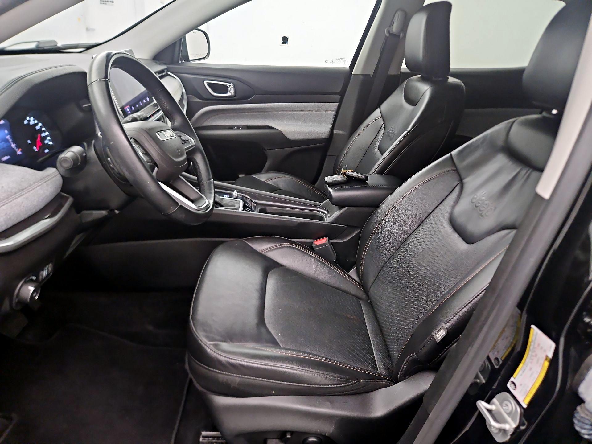 Thumbnail: 2022 Jeep Compass - 11