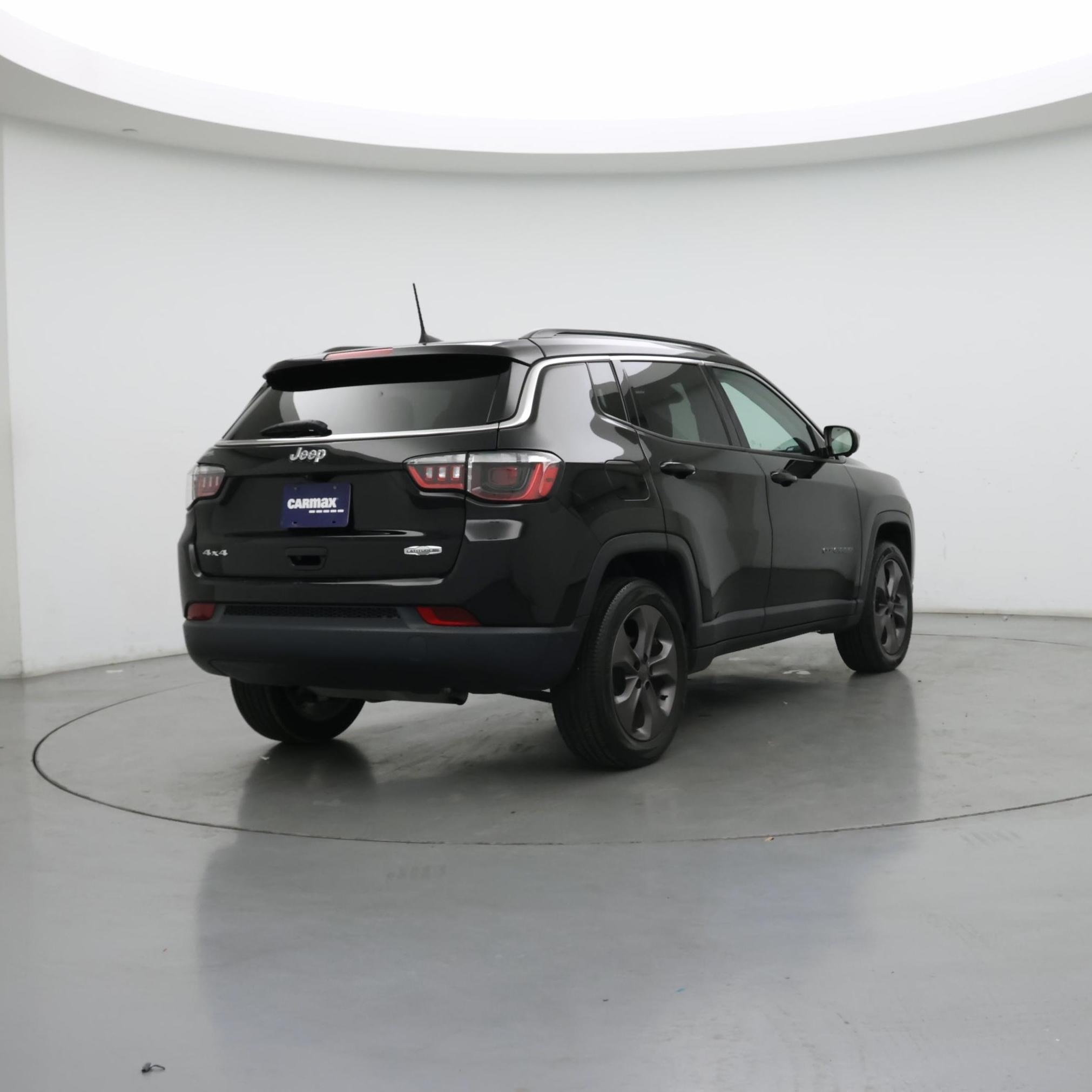 Thumbnail: 2022 Jeep Compass - 8