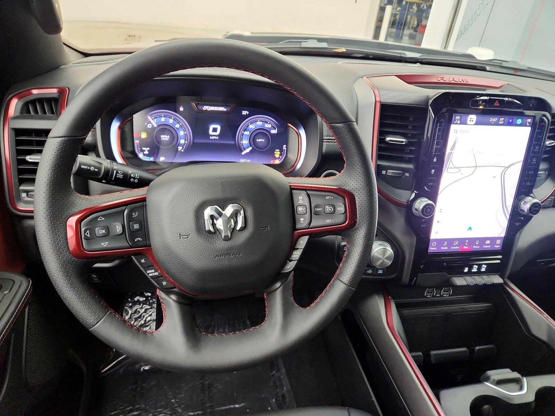 Thumbnail: 2025 RAM 1500 - 10