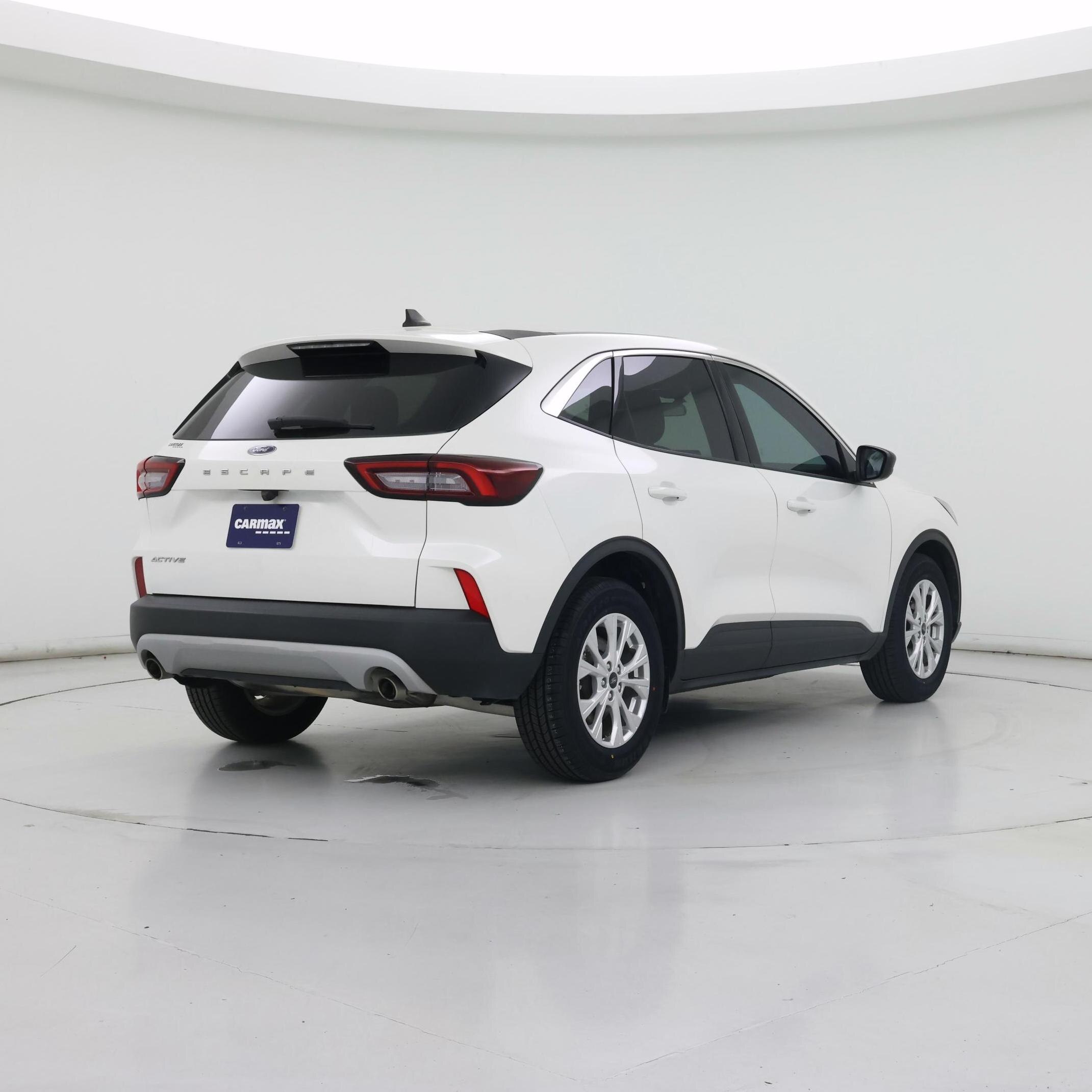 Thumbnail: 2023 Ford Escape - 8