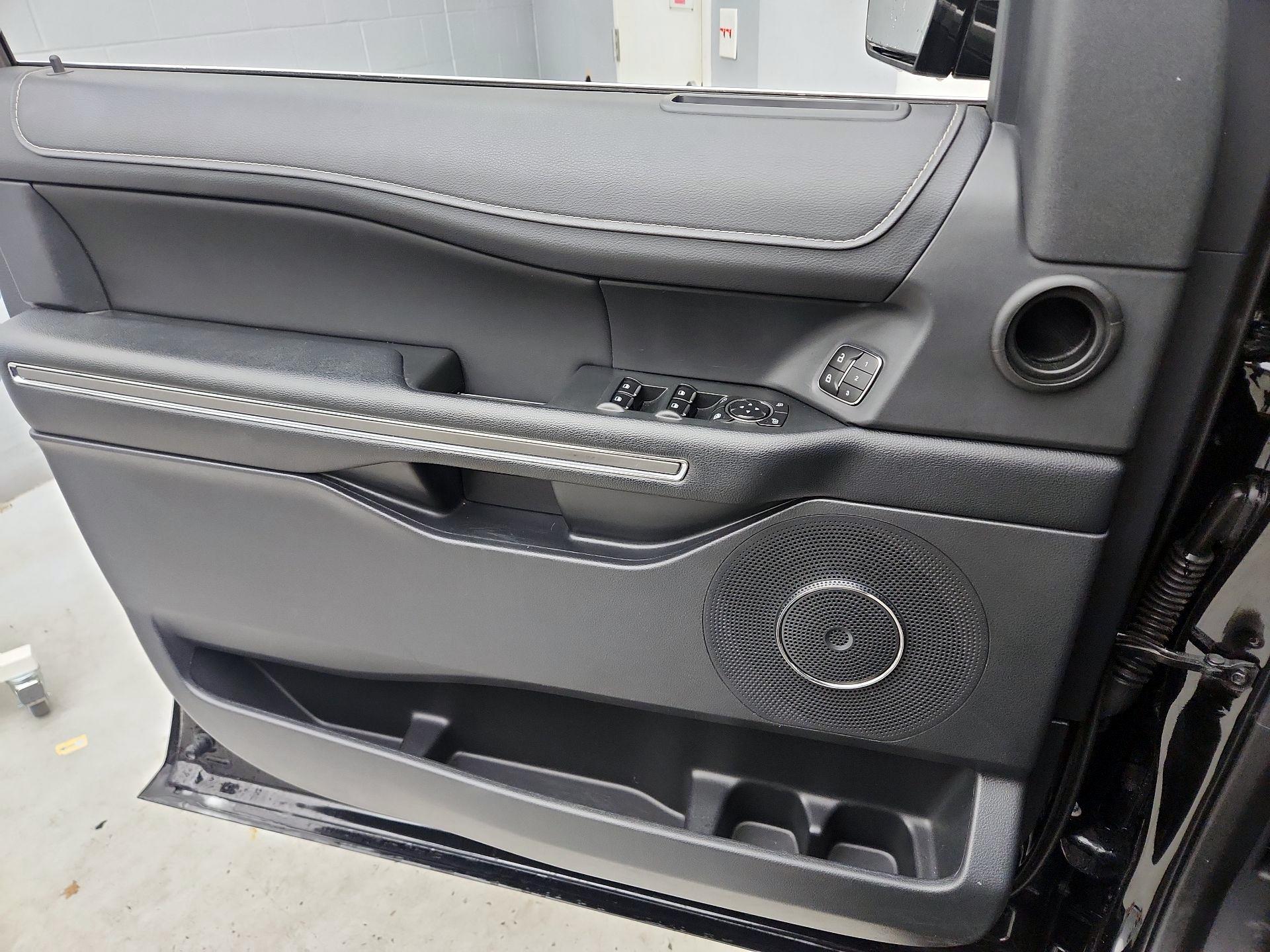 Thumbnail: 2024 Ford Expedition MAX - 12