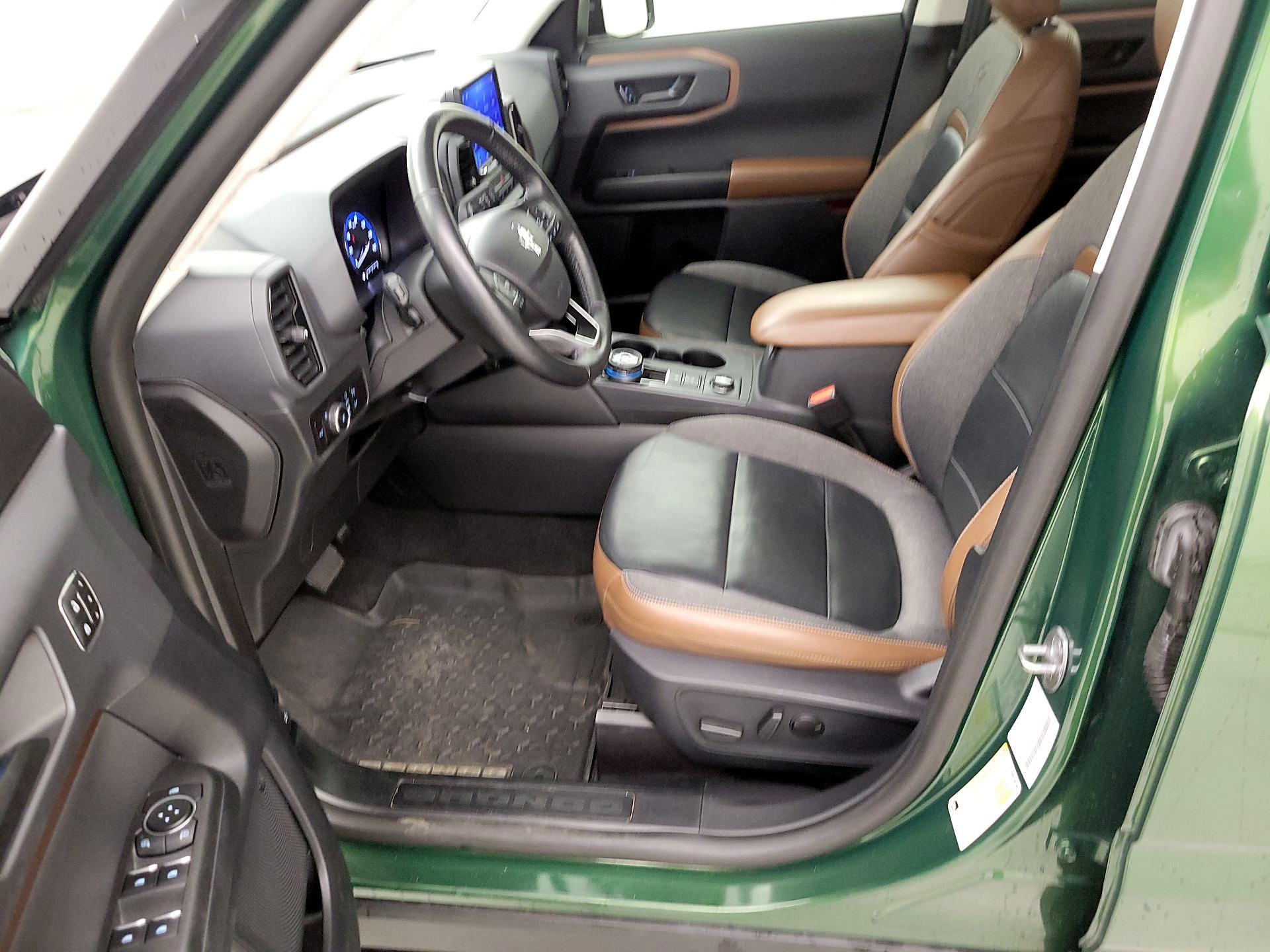 Thumbnail: 2023 Ford Bronco Sport - 11