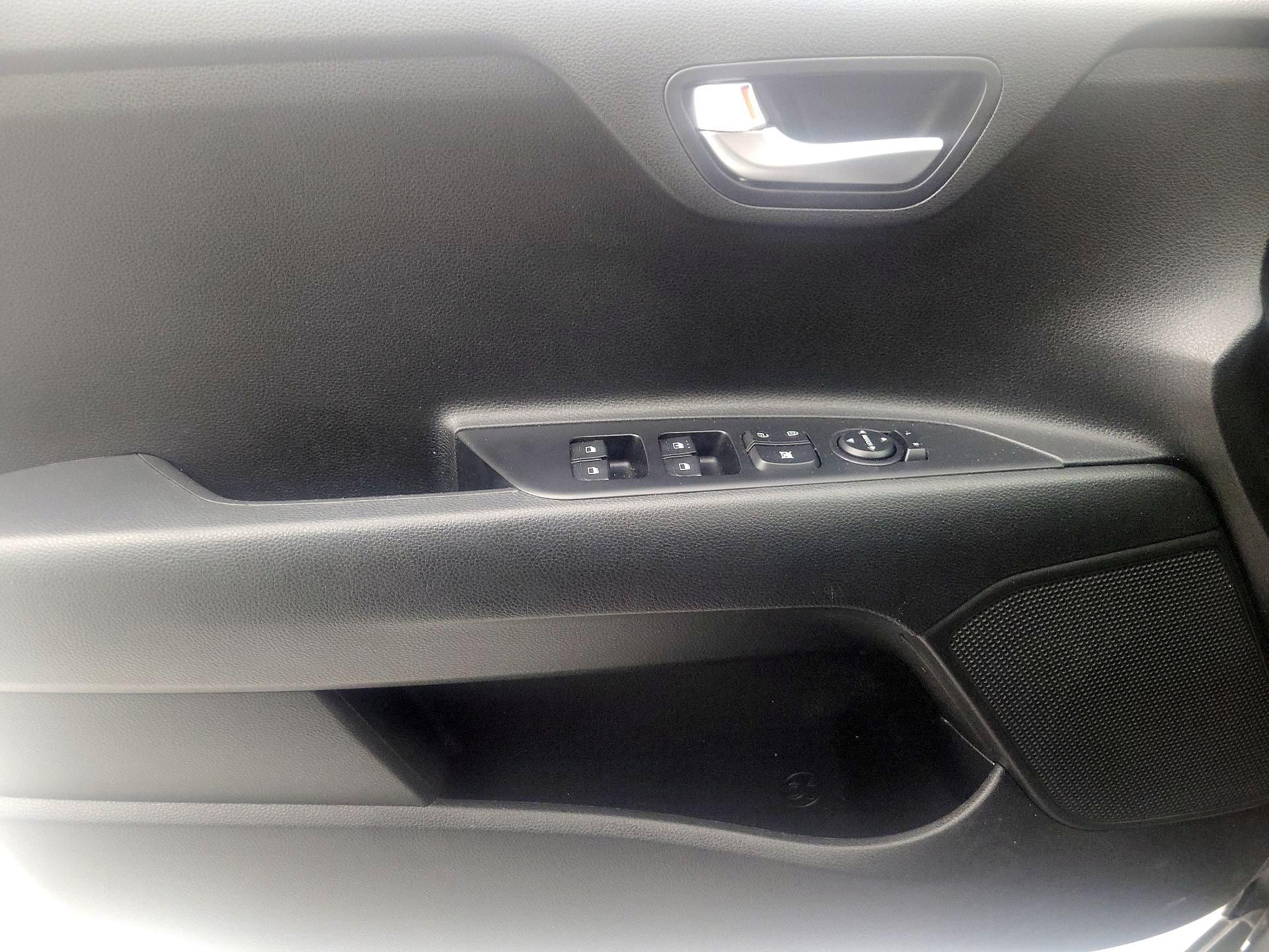 Thumbnail: 2023 Kia Rio - 12