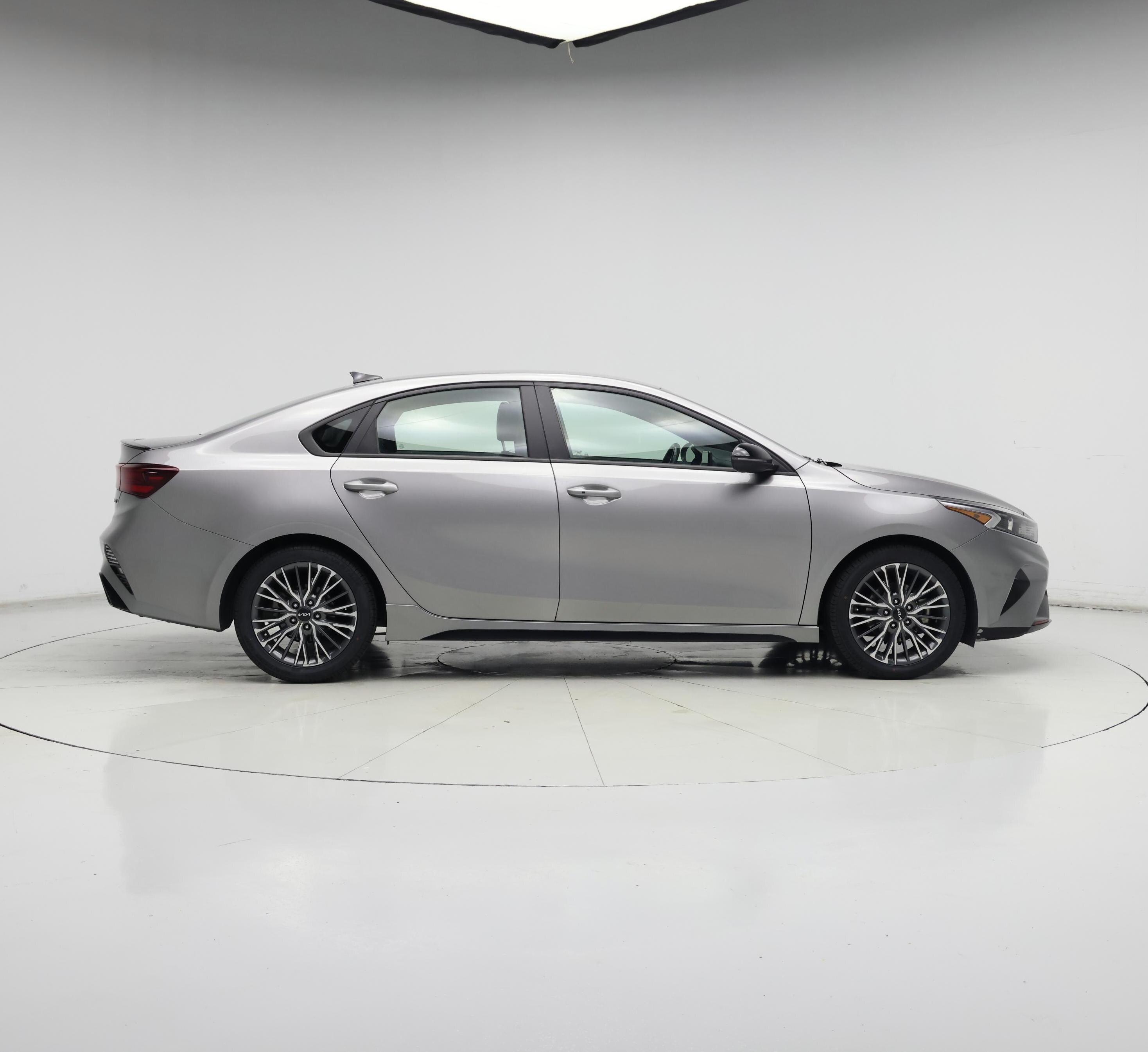 Thumbnail: 2023 Kia Forte - 7