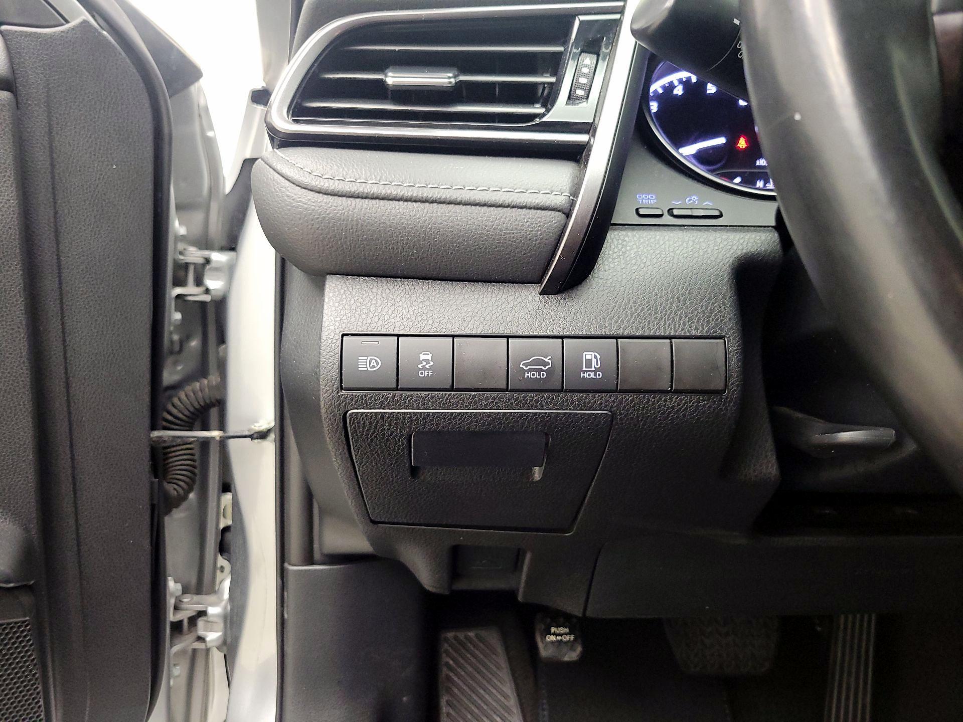 Thumbnail: 2023 Toyota Camry - 13