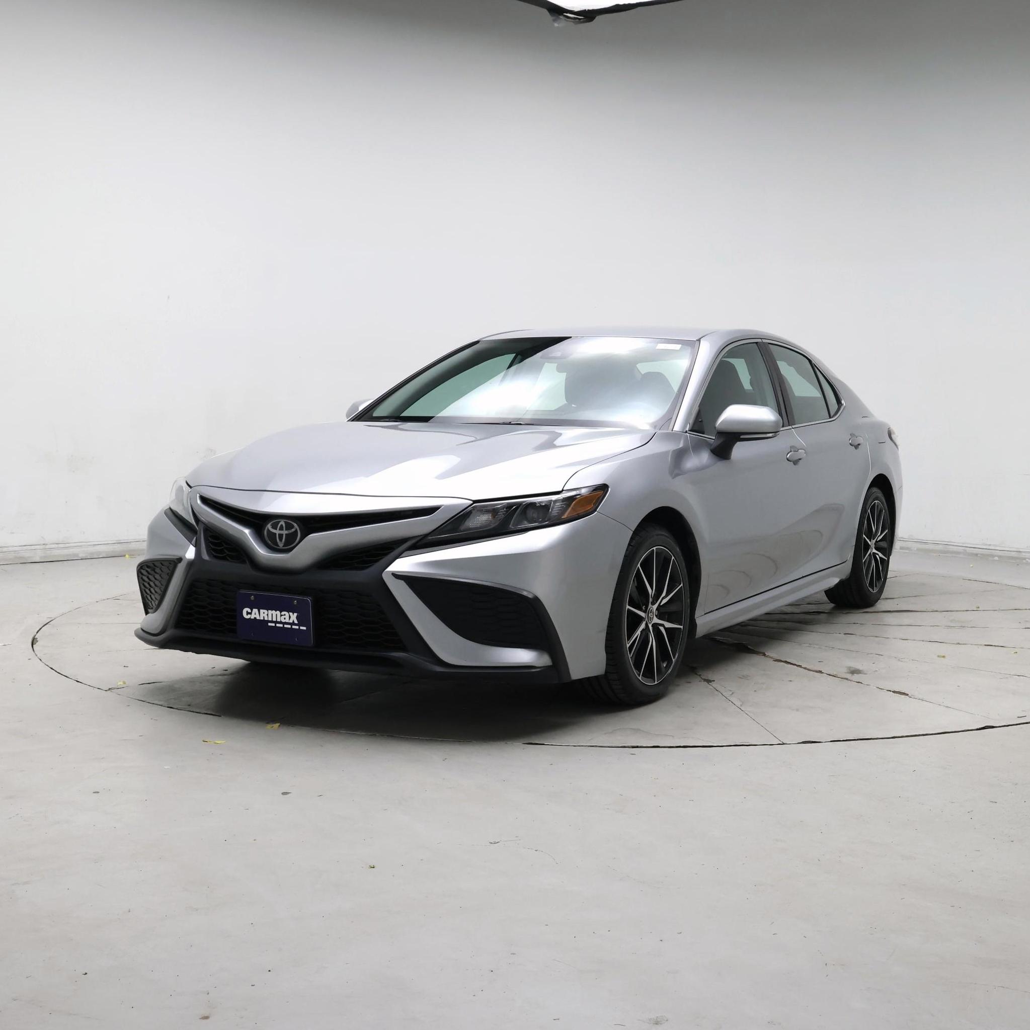 Thumbnail: 2023 Toyota Camry - 4