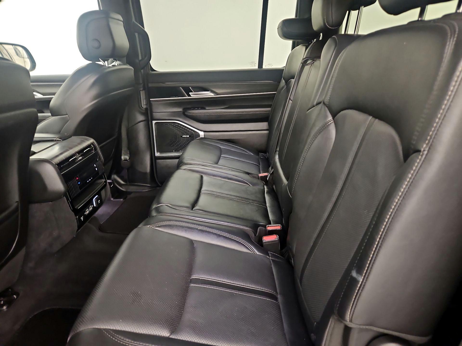 Thumbnail: 2024 Jeep Wagoneer - 20