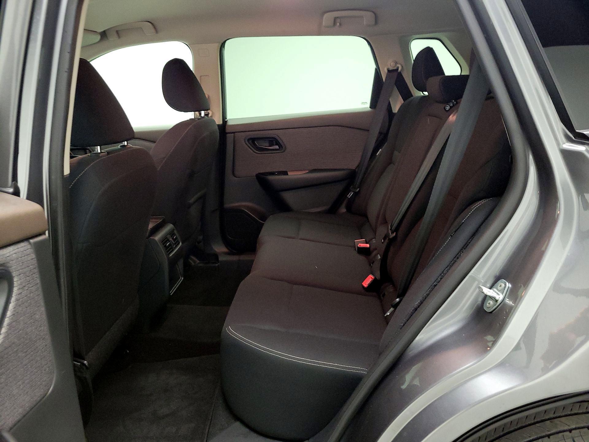 Thumbnail: 2023 Nissan Rogue - 19