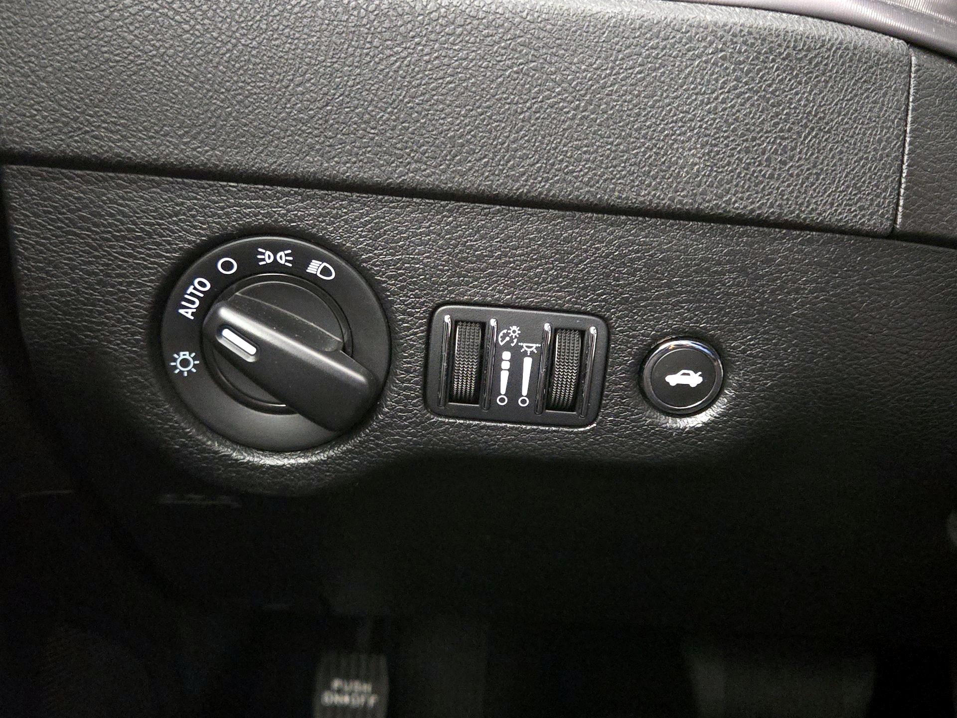 Thumbnail: 2023 Dodge Charger - 13