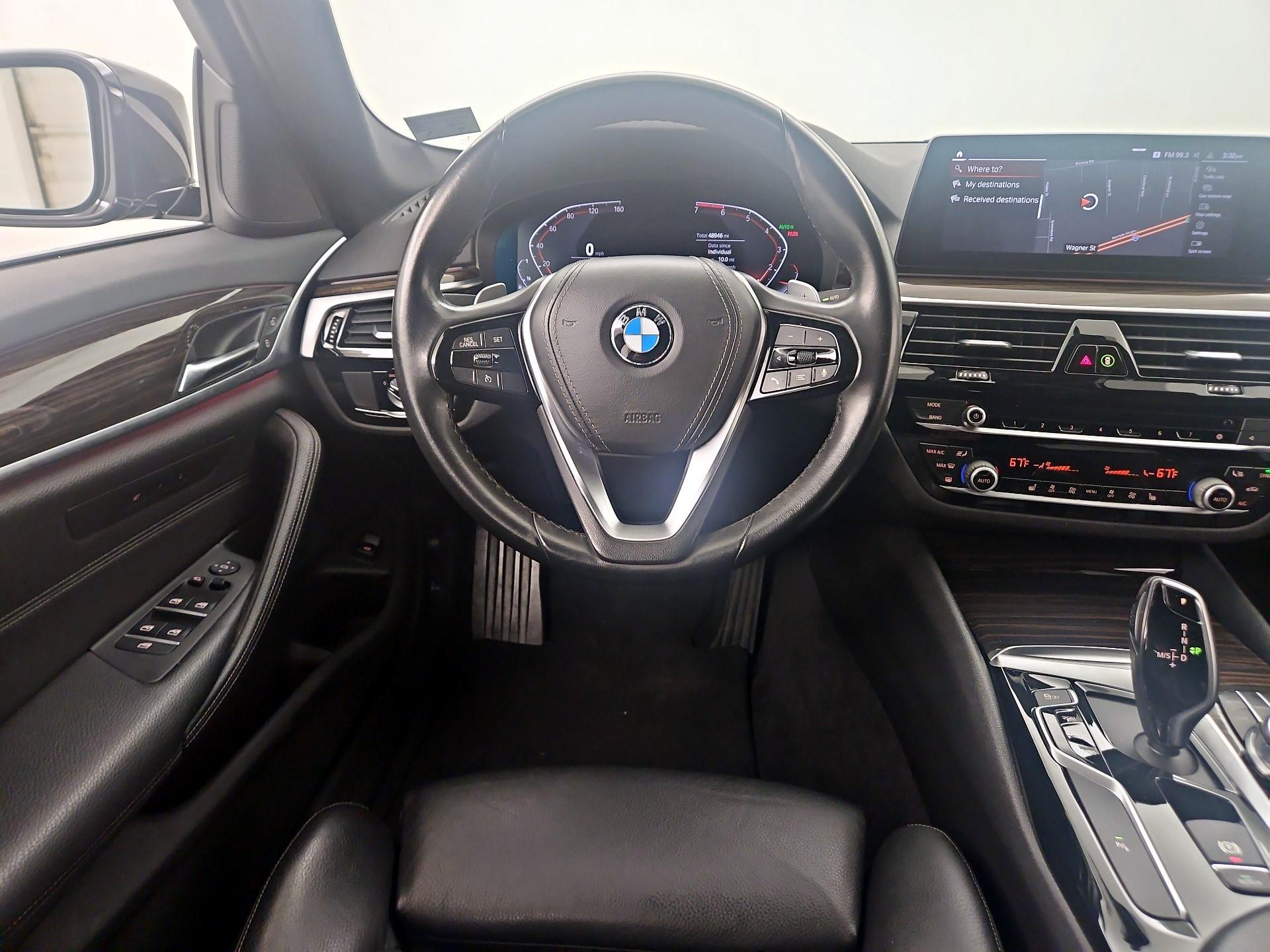 Thumbnail: 2020 BMW 5 Series - 10