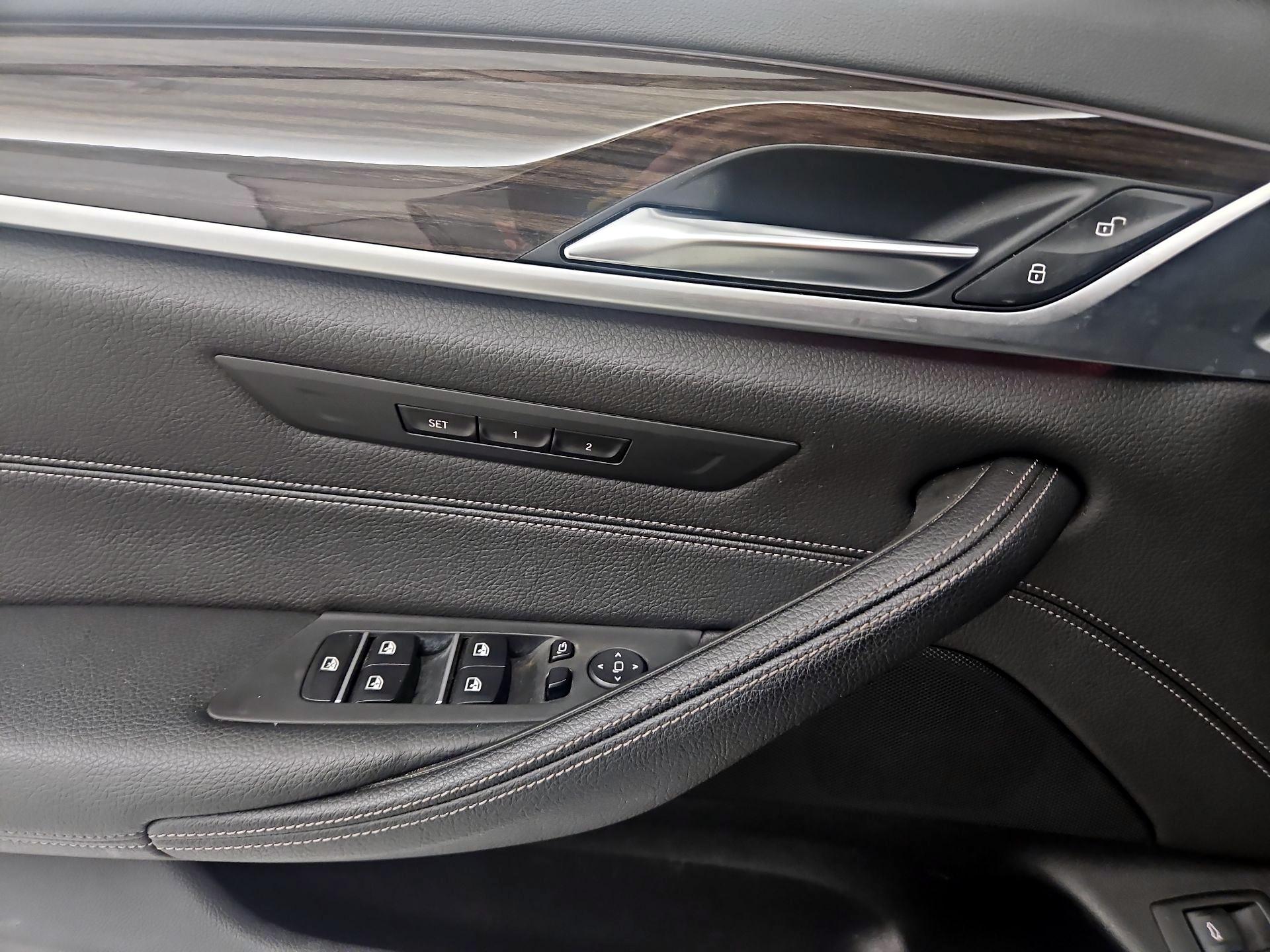 Thumbnail: 2020 BMW 5 Series - 12