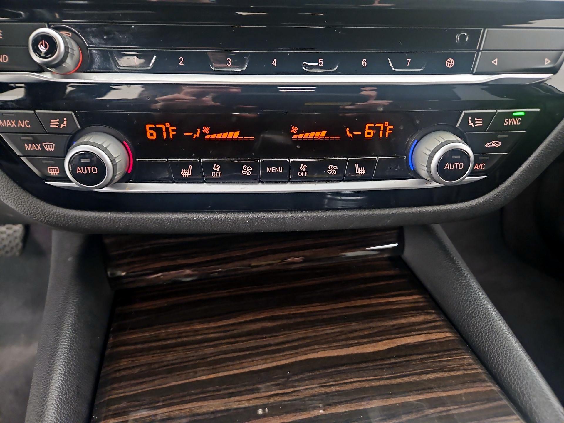 Thumbnail: 2020 BMW 5 Series - 17