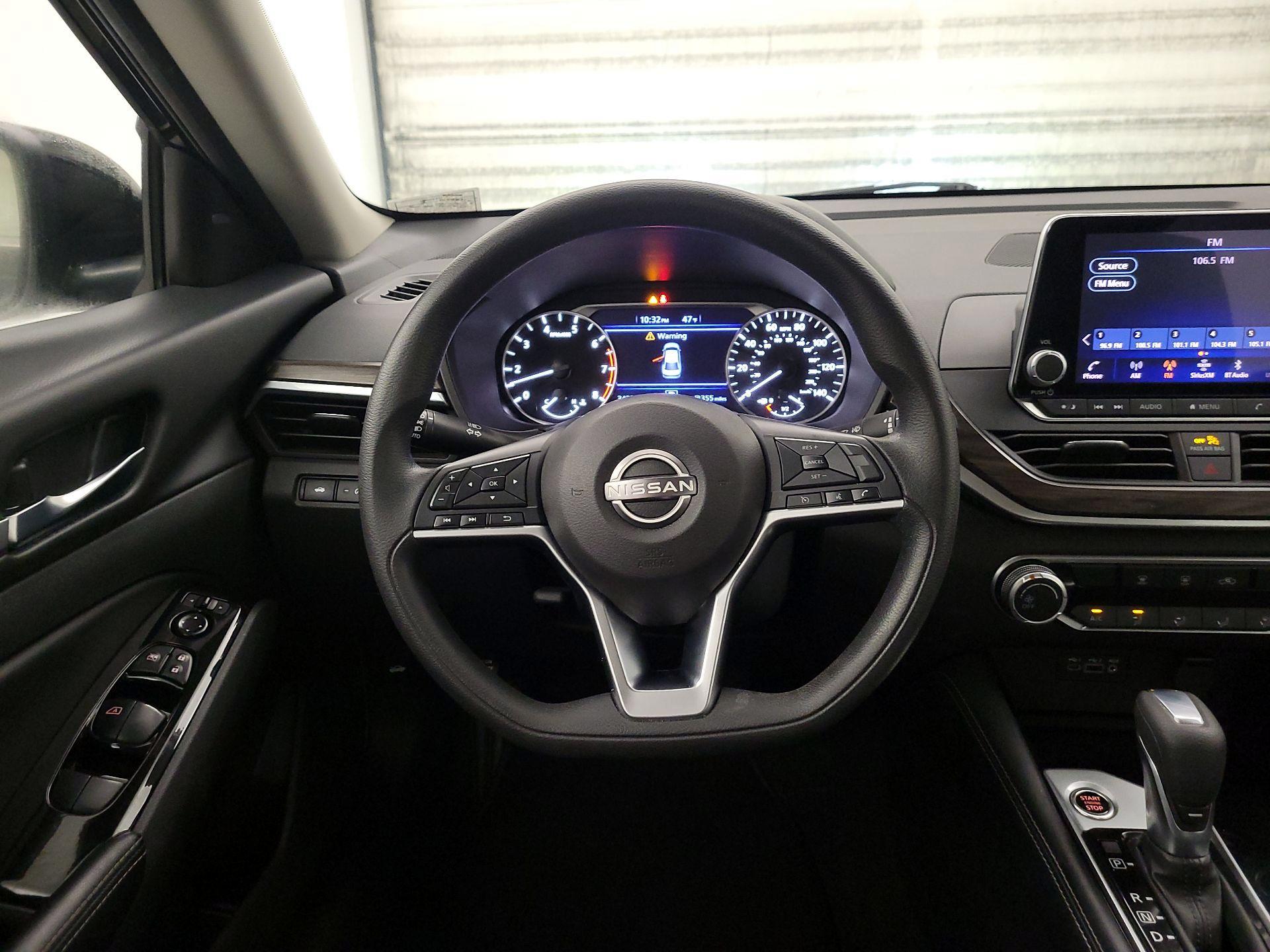 Thumbnail: 2023 Nissan Altima - 10