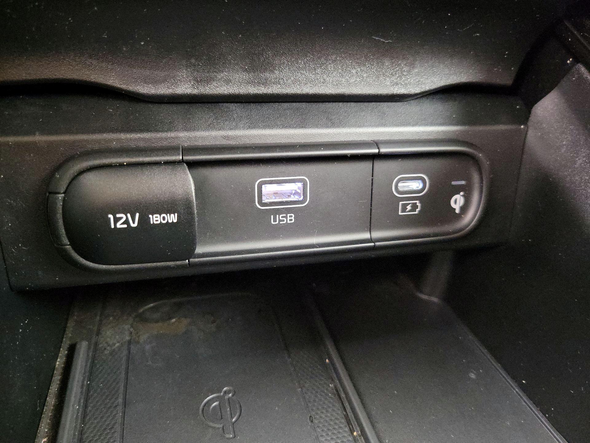 Thumbnail: 2023 Kia Telluride - 19