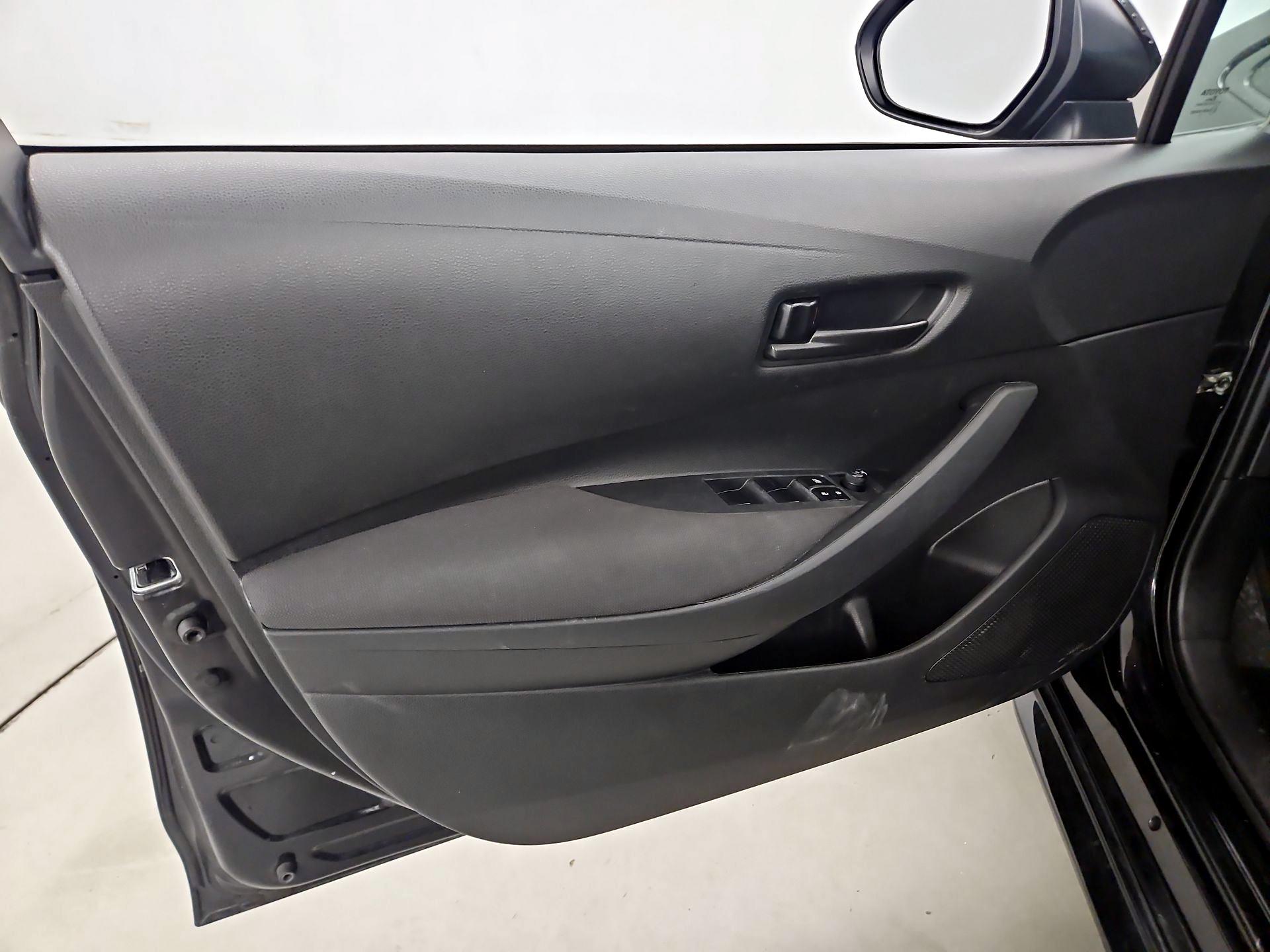 Thumbnail: 2023 Toyota Corolla - 12