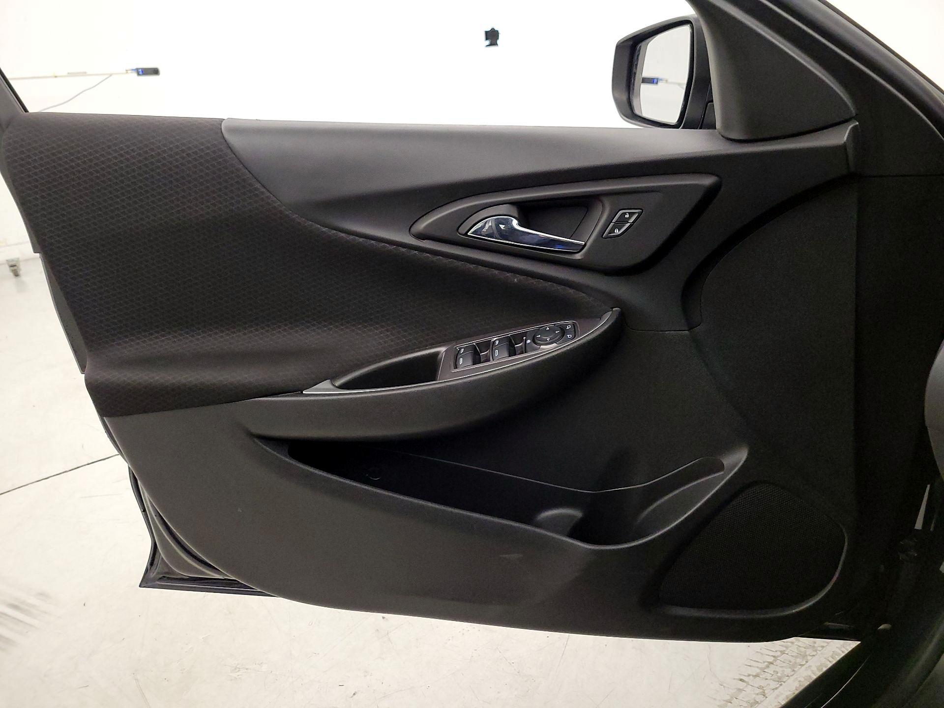 Thumbnail: 2023 Chevrolet Malibu - 12