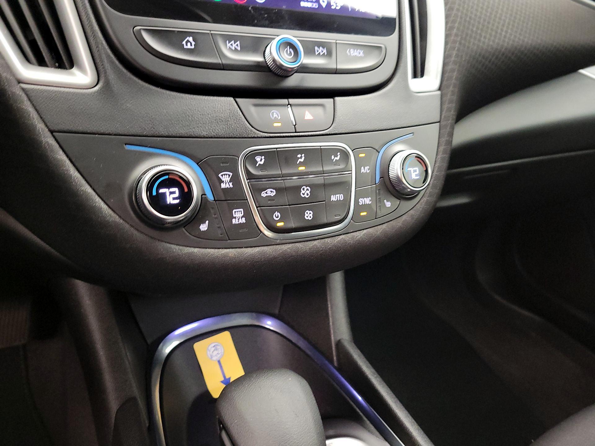 Thumbnail: 2023 Chevrolet Malibu - 15