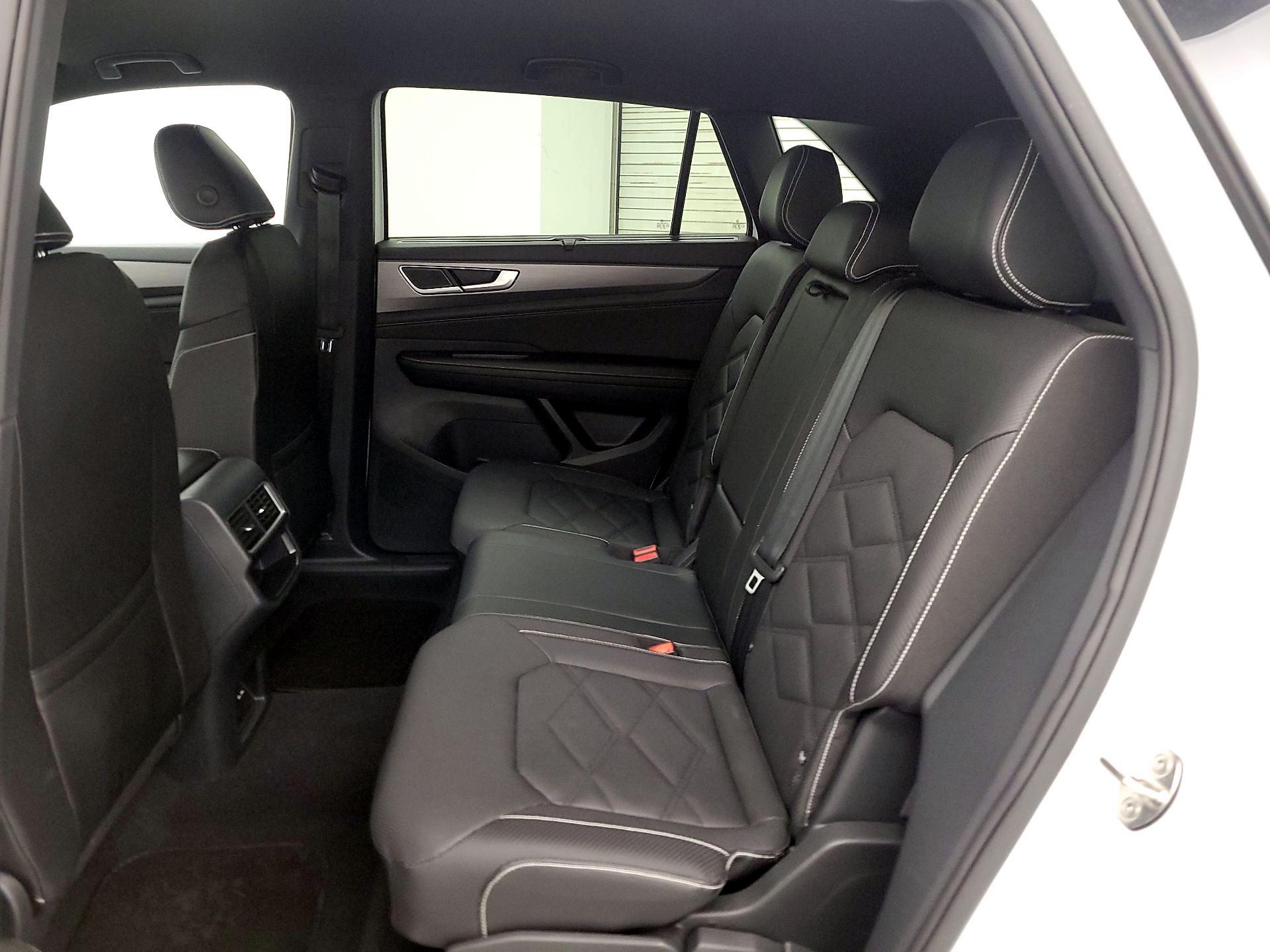 Thumbnail: 2025 Volkswagen Atlas - 19