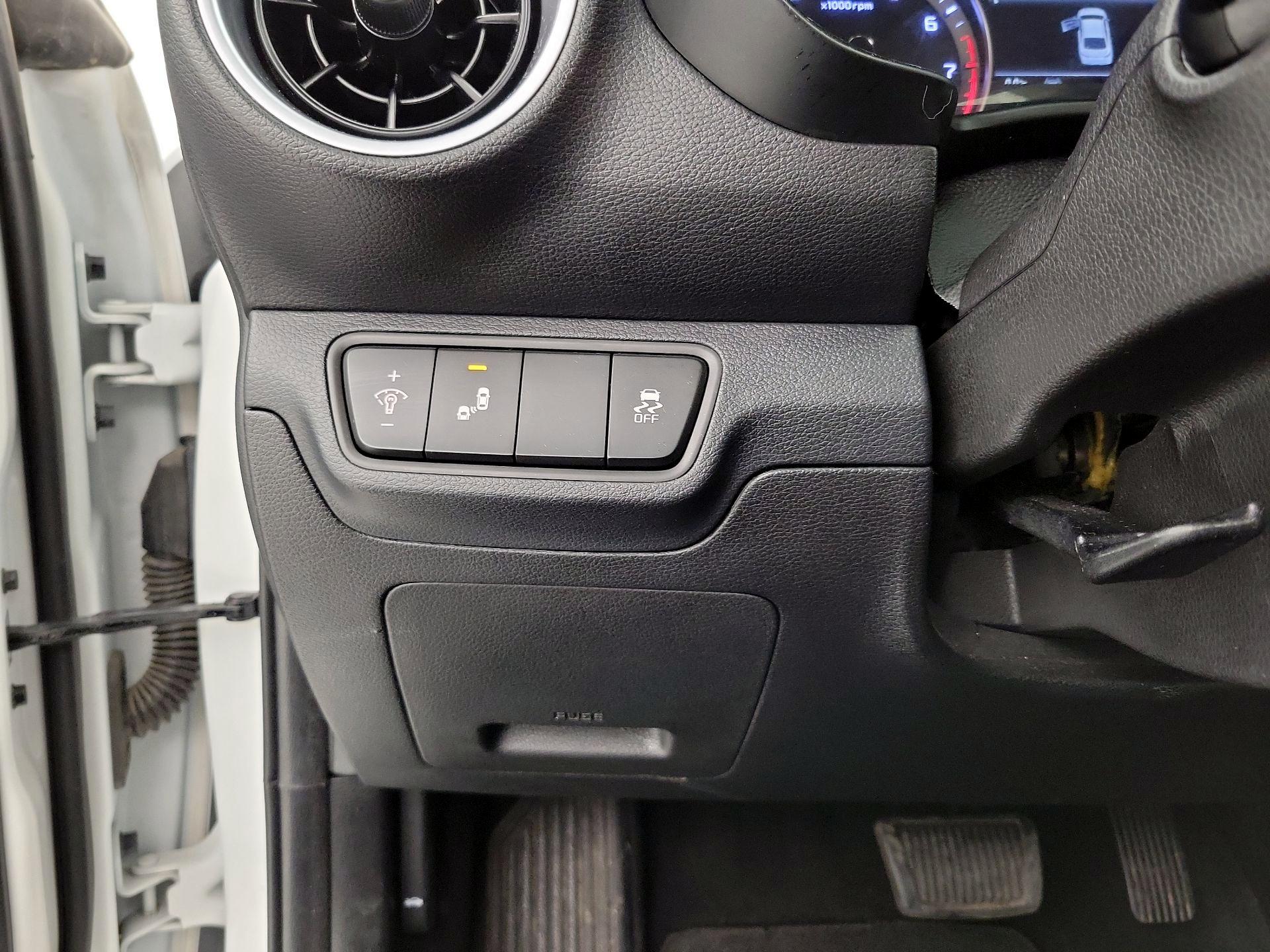 Thumbnail: 2023 Kia Forte - 13