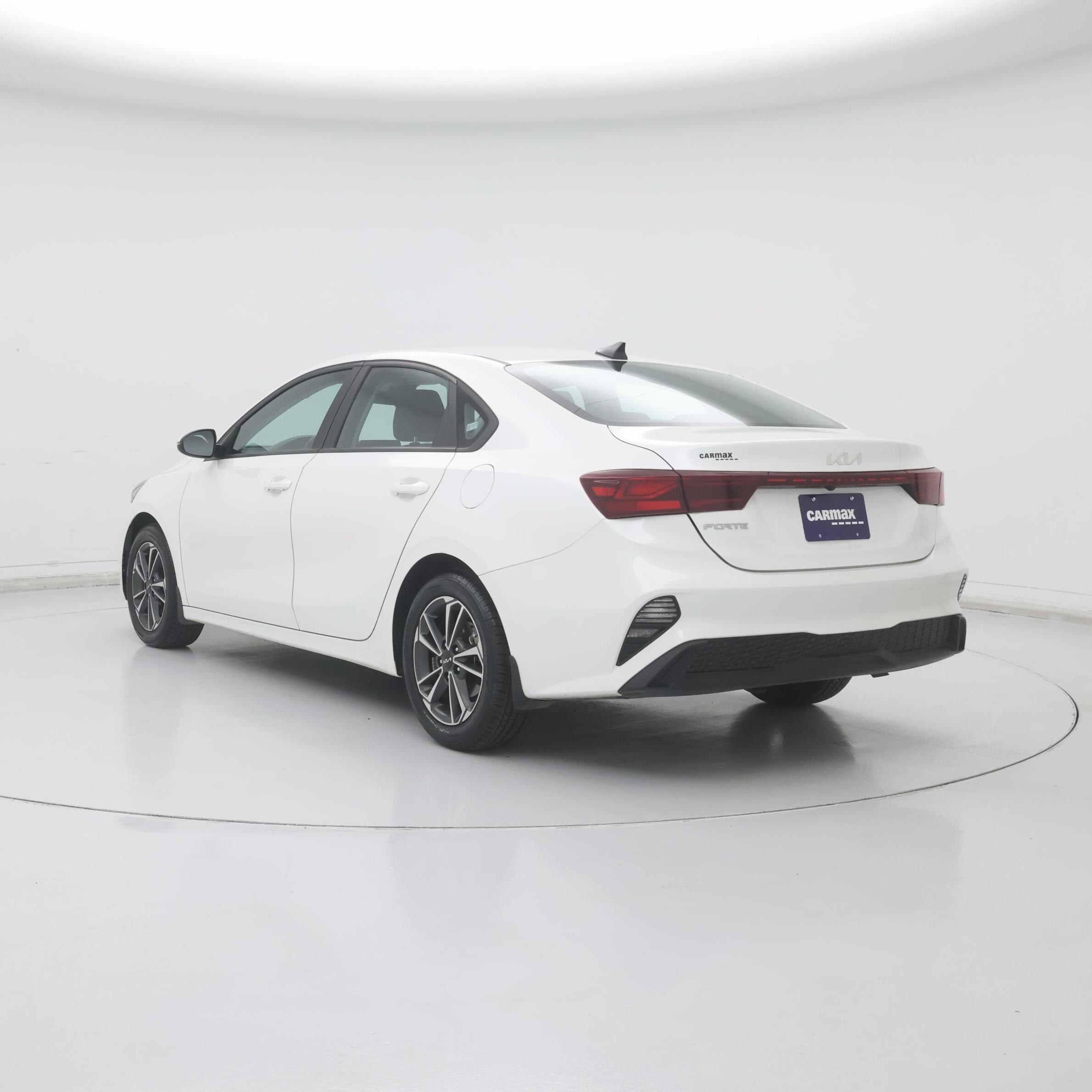 Thumbnail: 2023 Kia Forte - 2