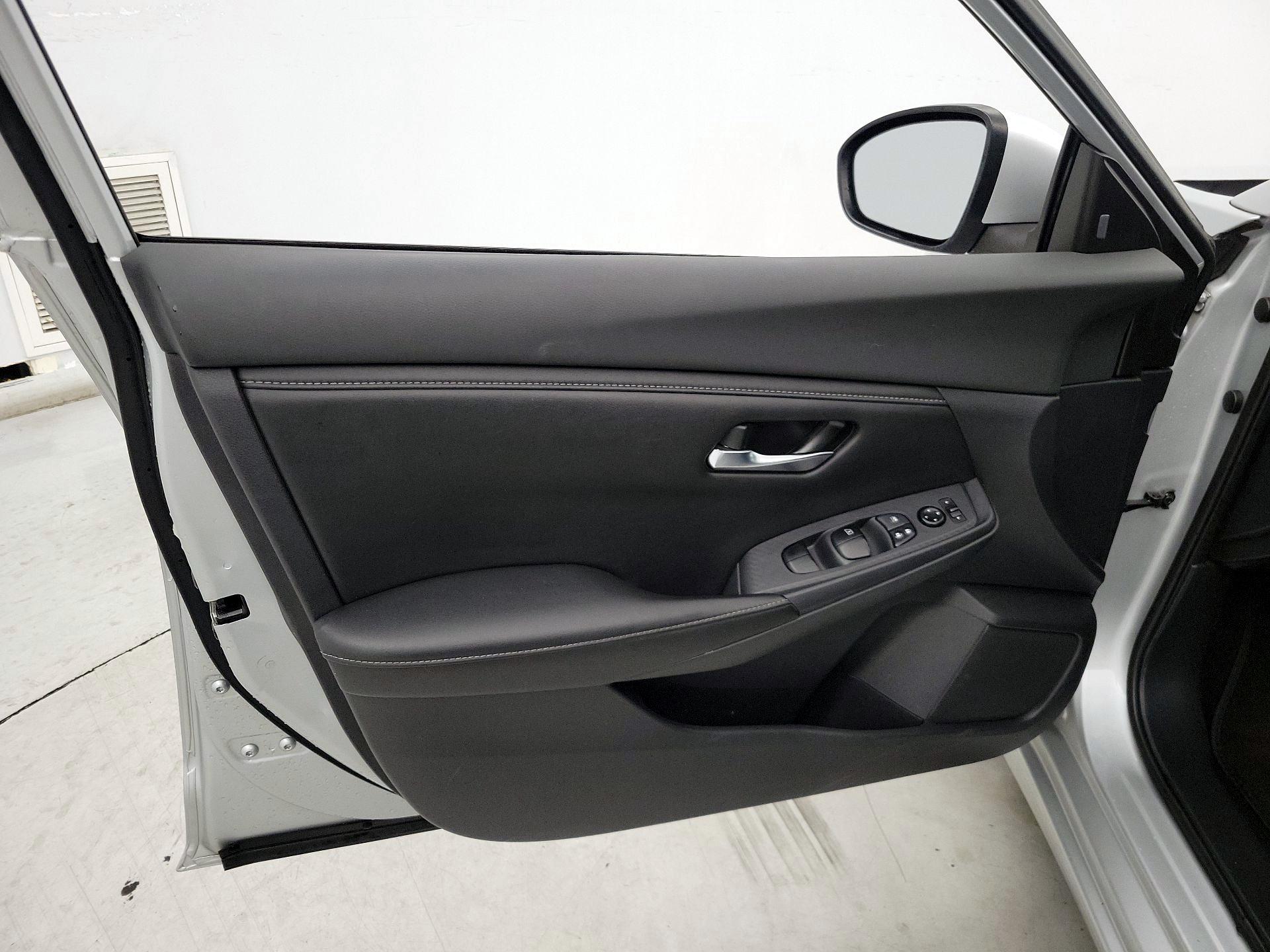 Thumbnail: 2022 Nissan Sentra - 12