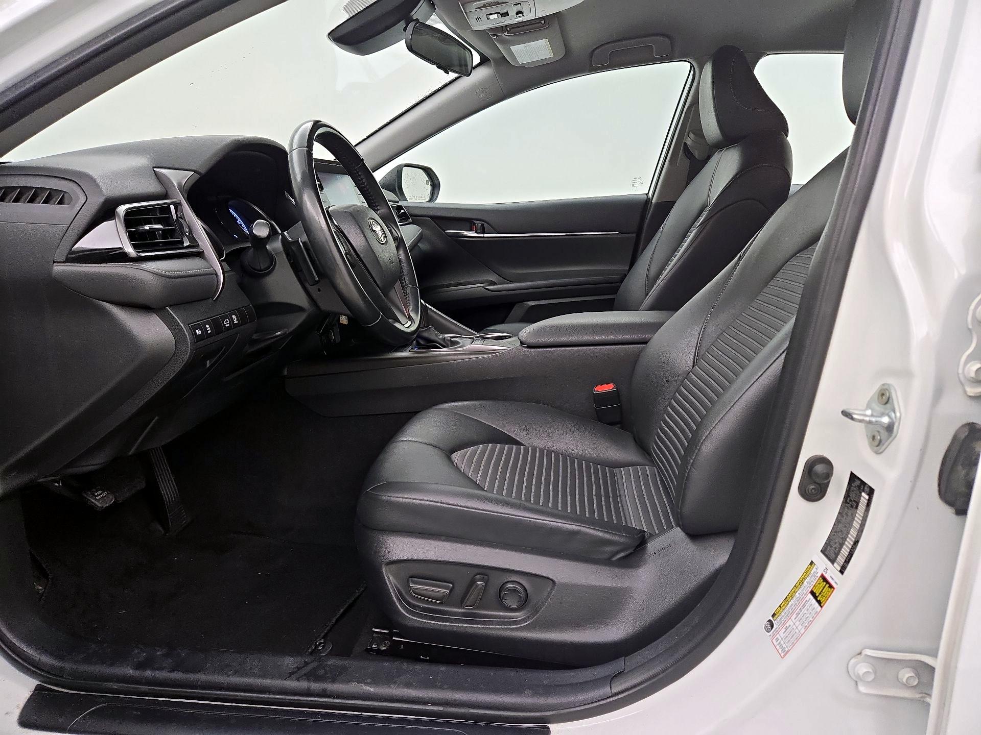 Thumbnail: 2023 Toyota Camry - 11