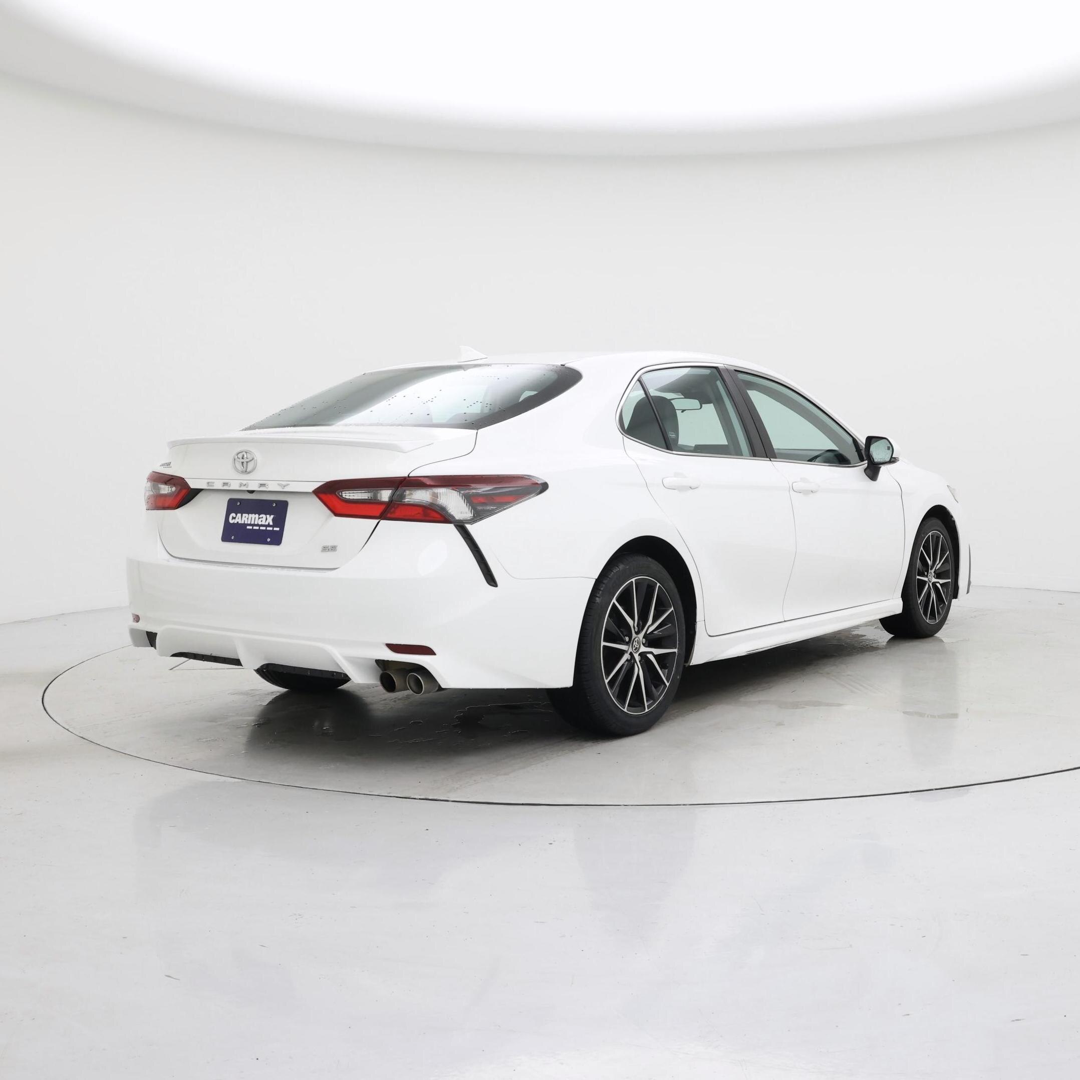 Thumbnail: 2023 Toyota Camry - 8