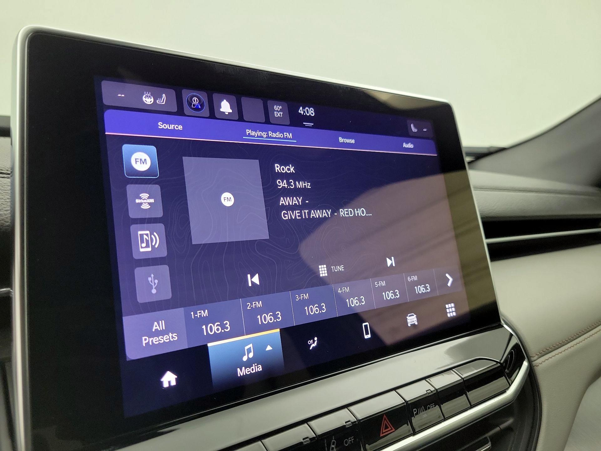 Thumbnail: 2023 Jeep Compass - 15