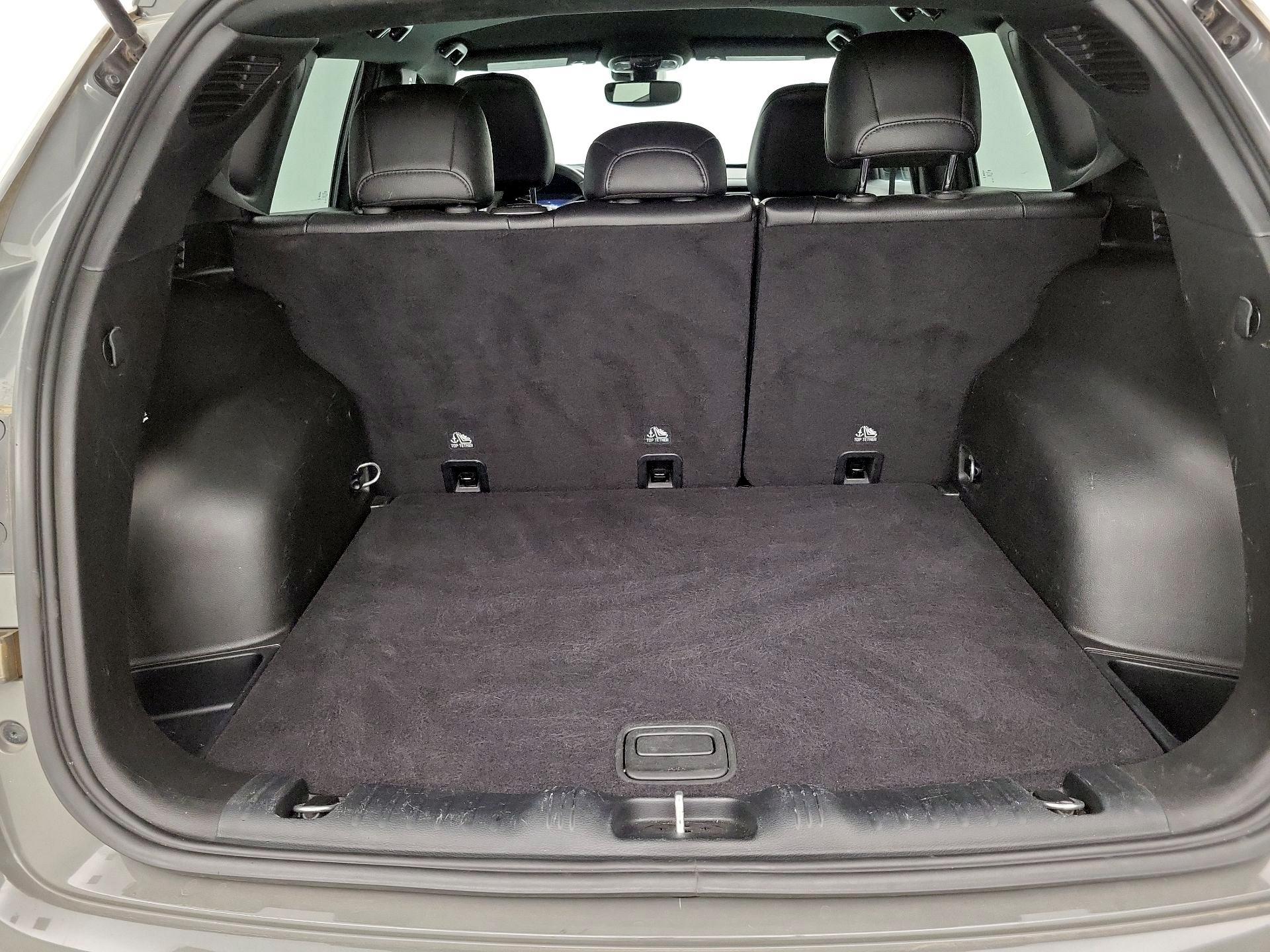 Thumbnail: 2023 Jeep Compass - 20